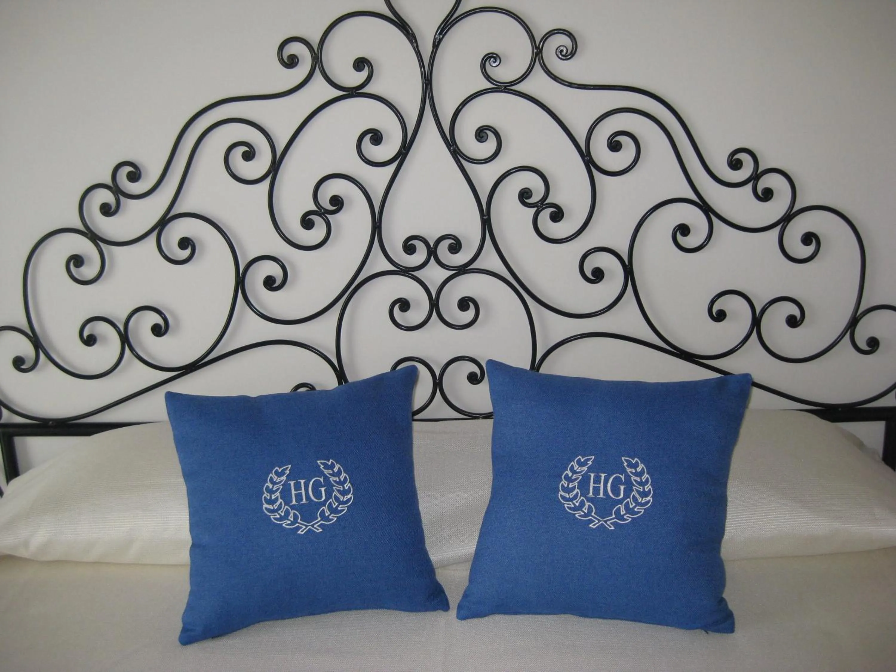 Decorative detail, Bed in Hotel Del Golfo