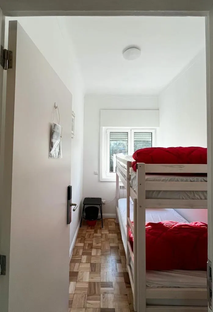 Bedroom, Bed in AirPorto Hostel