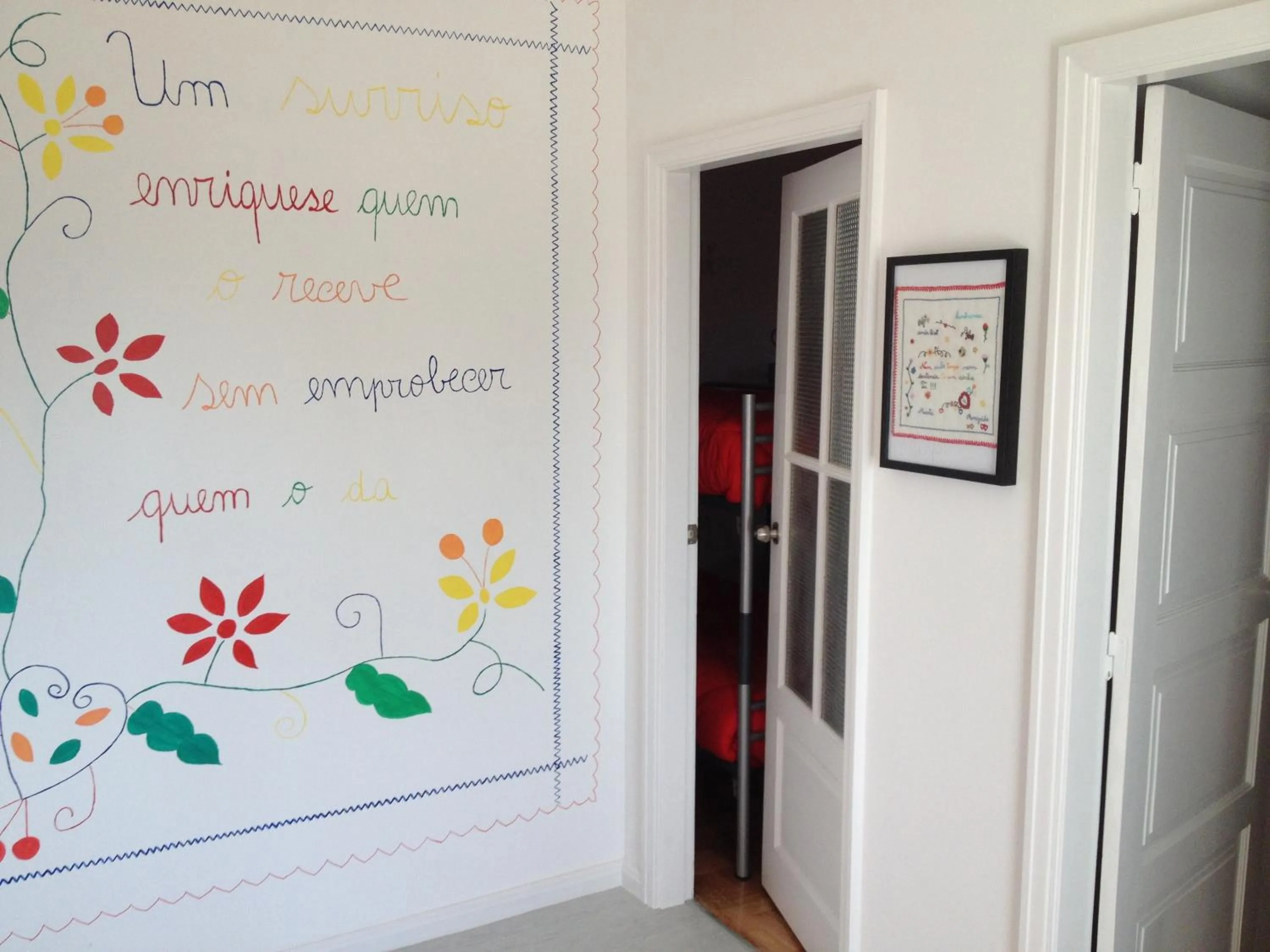 Decorative detail in AirPorto Hostel