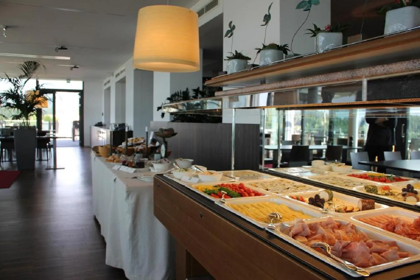 Buffet breakfast in WIEDERERÖFFNUNG - TAUROA Schönberghof Spielberg