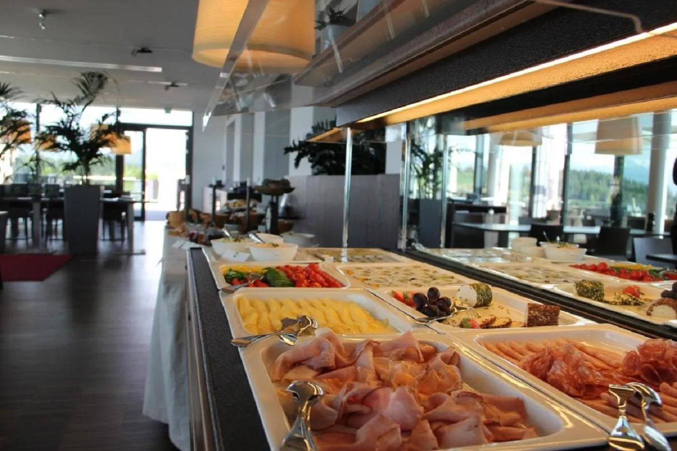 Buffet breakfast in WIEDERERÖFFNUNG - TAUROA Schönberghof Spielberg