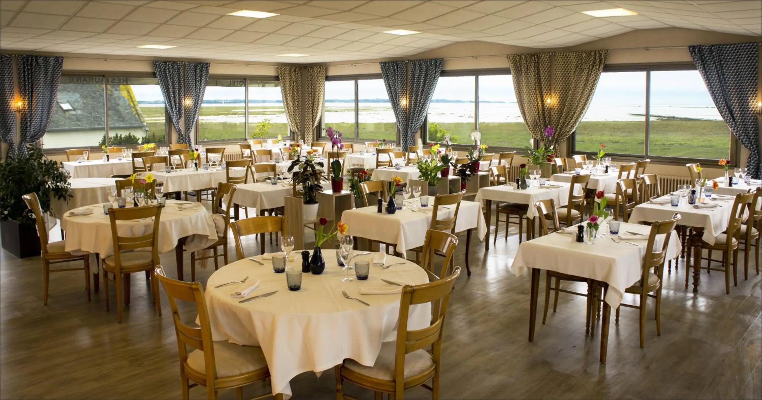 Logis Hôtel Le Bretagne Logis Hôtel Le Bretagne