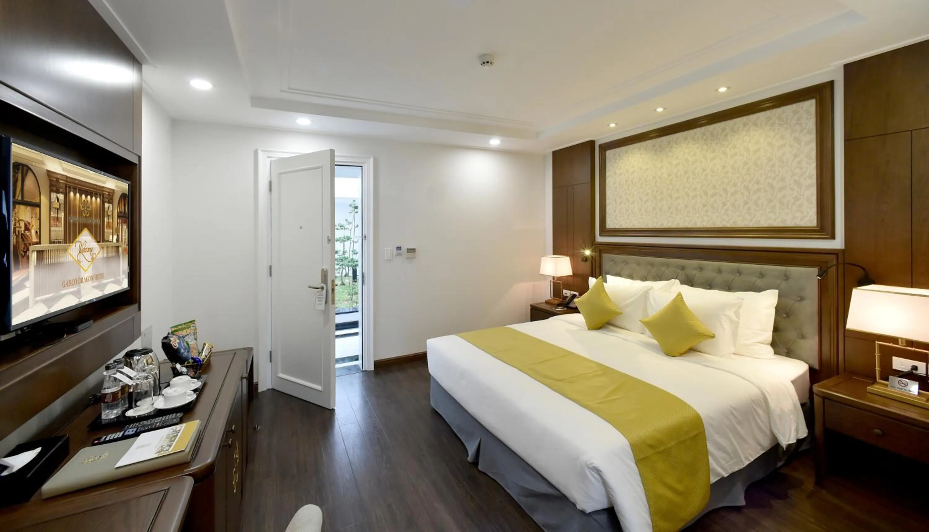 Bed in Garco Dragon Hotel 2