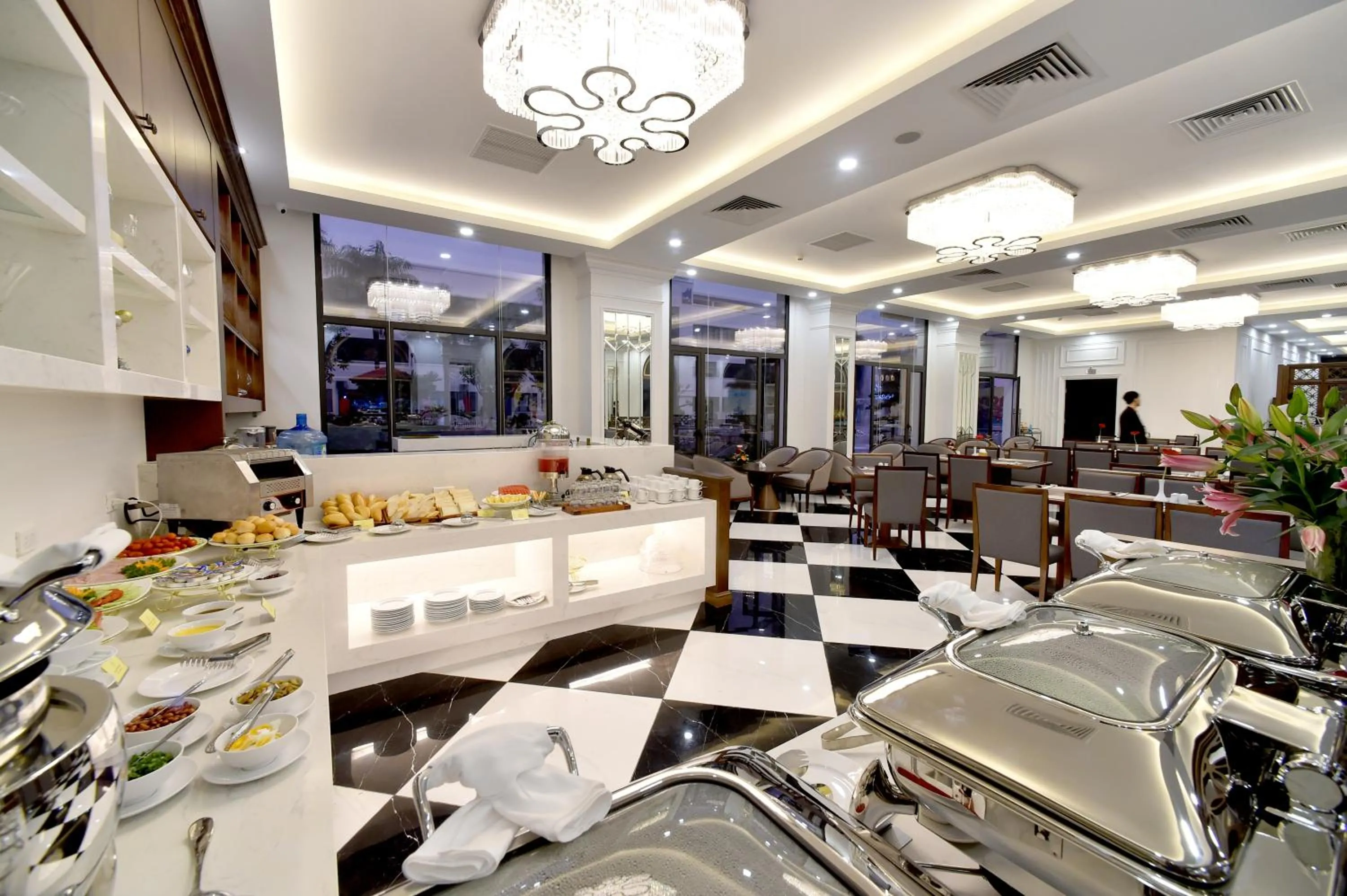 Breakfast in Garco Dragon Hotel 2