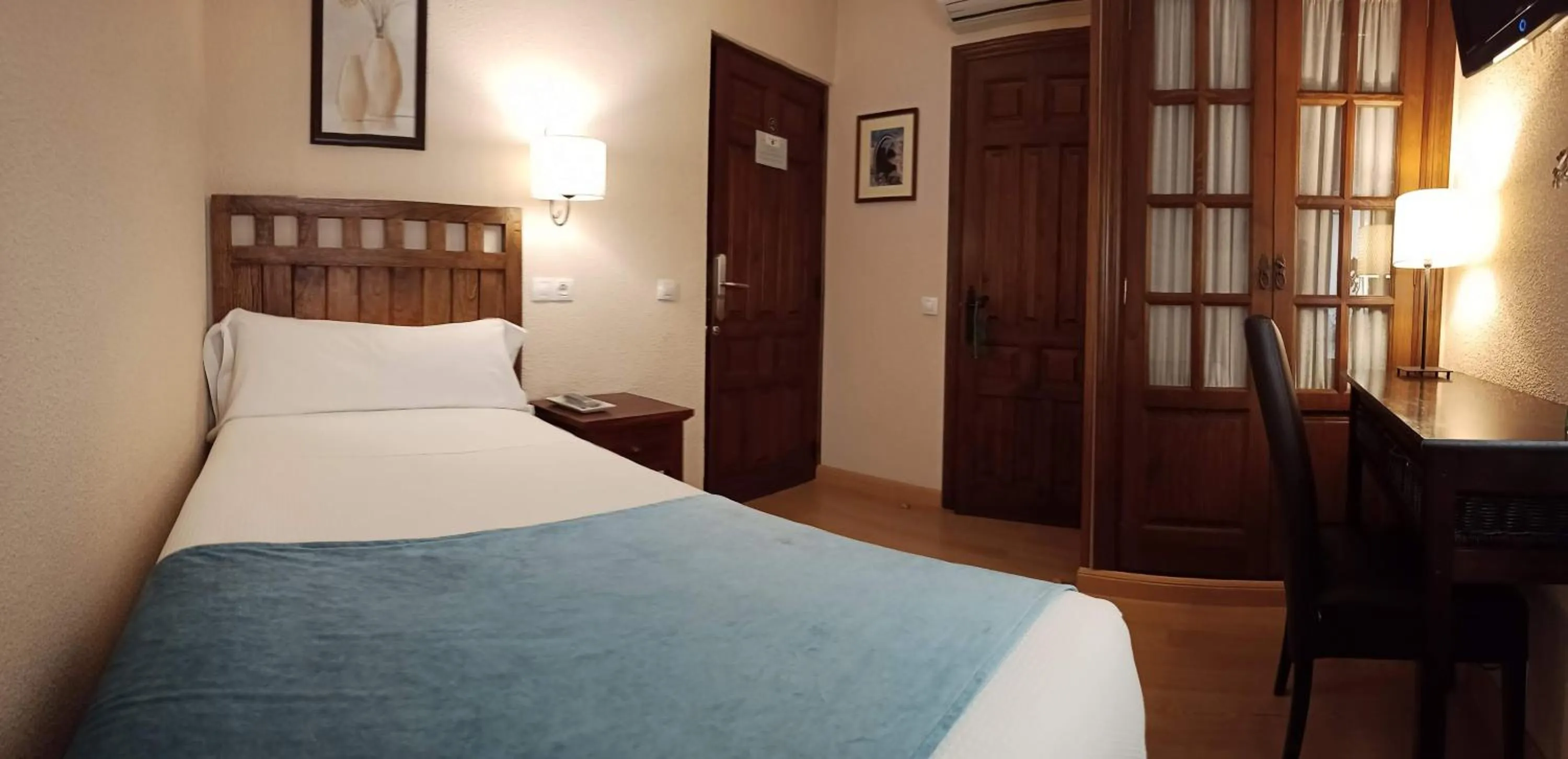 Bed in Hostal Rural Moratín