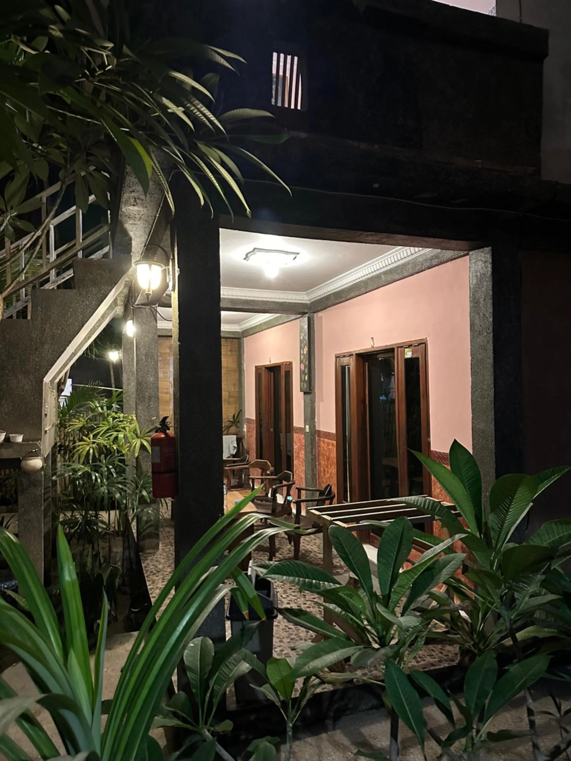 Night in James Bungalow