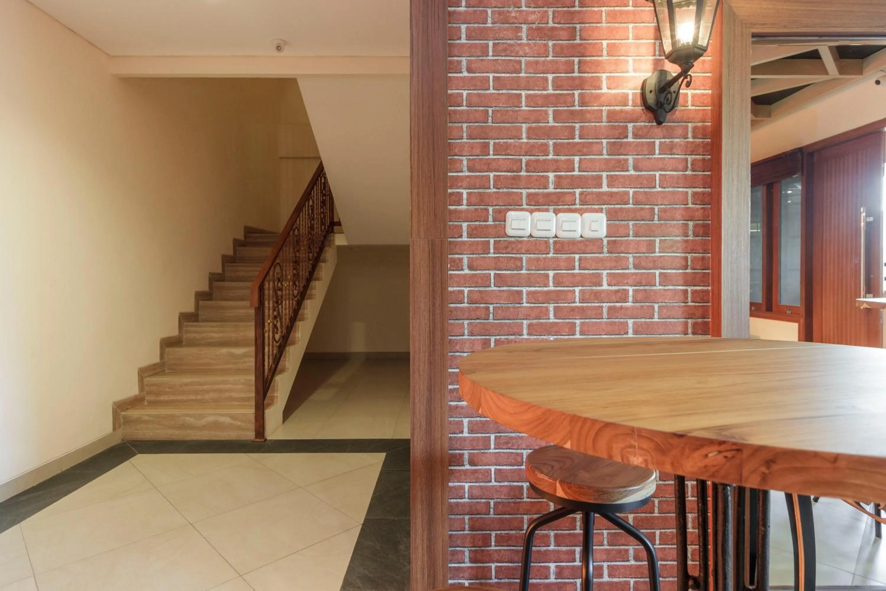 Lobby or reception in RedDoorz Plus @ CBD Bintaro