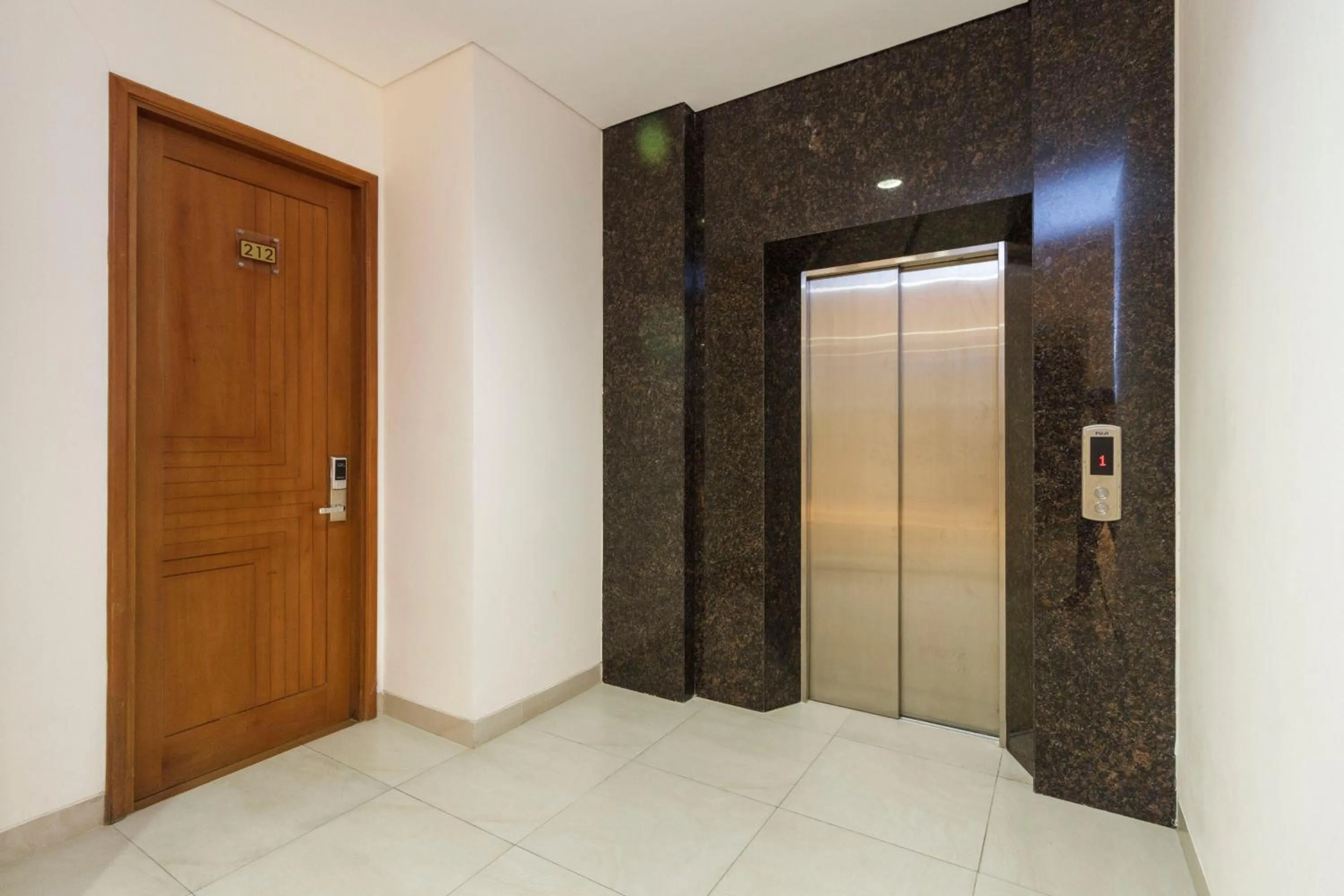 Area and facilities in RedDoorz Plus @ CBD Bintaro