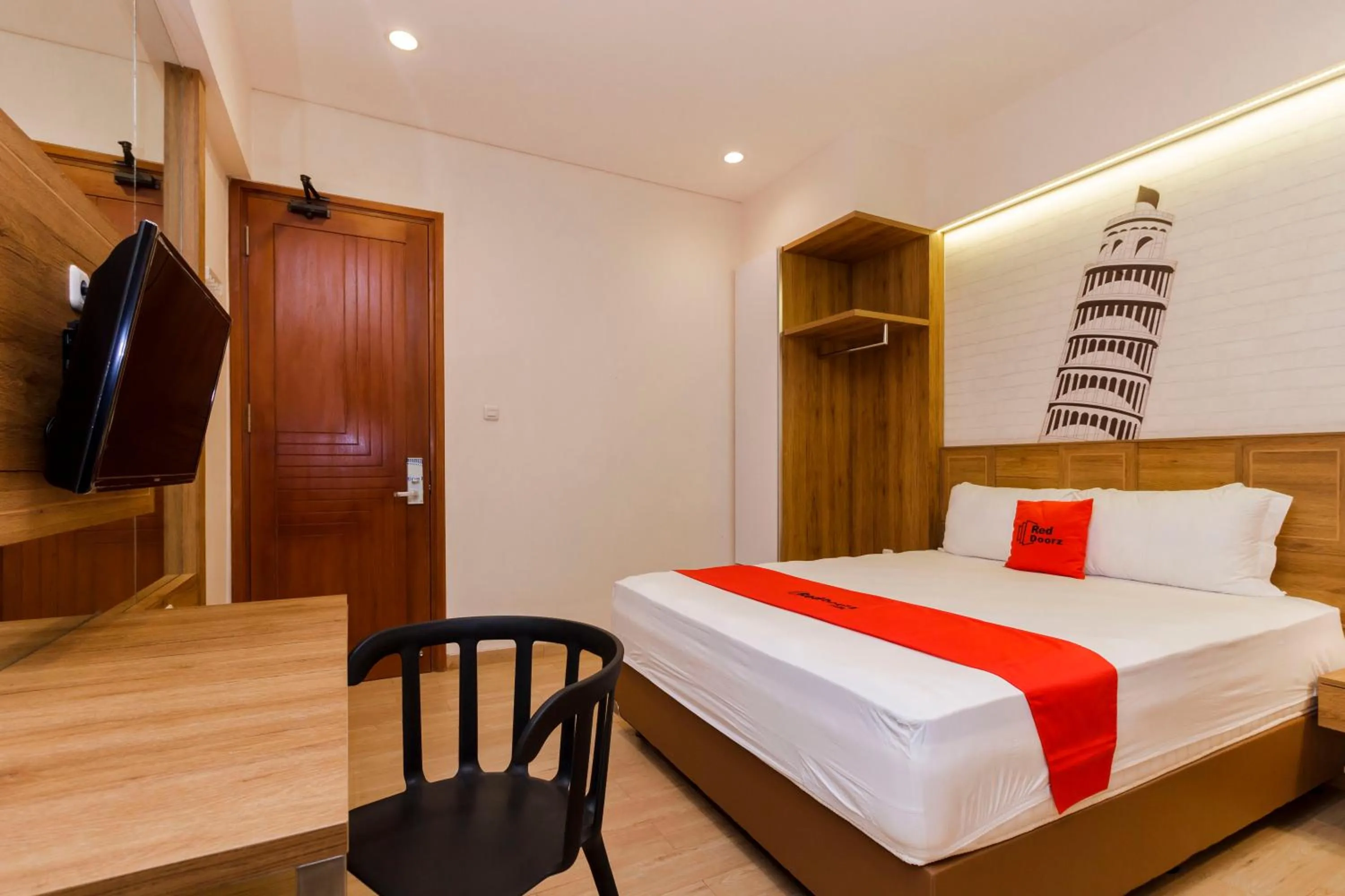 Bedroom, Bed in RedDoorz Plus @ CBD Bintaro