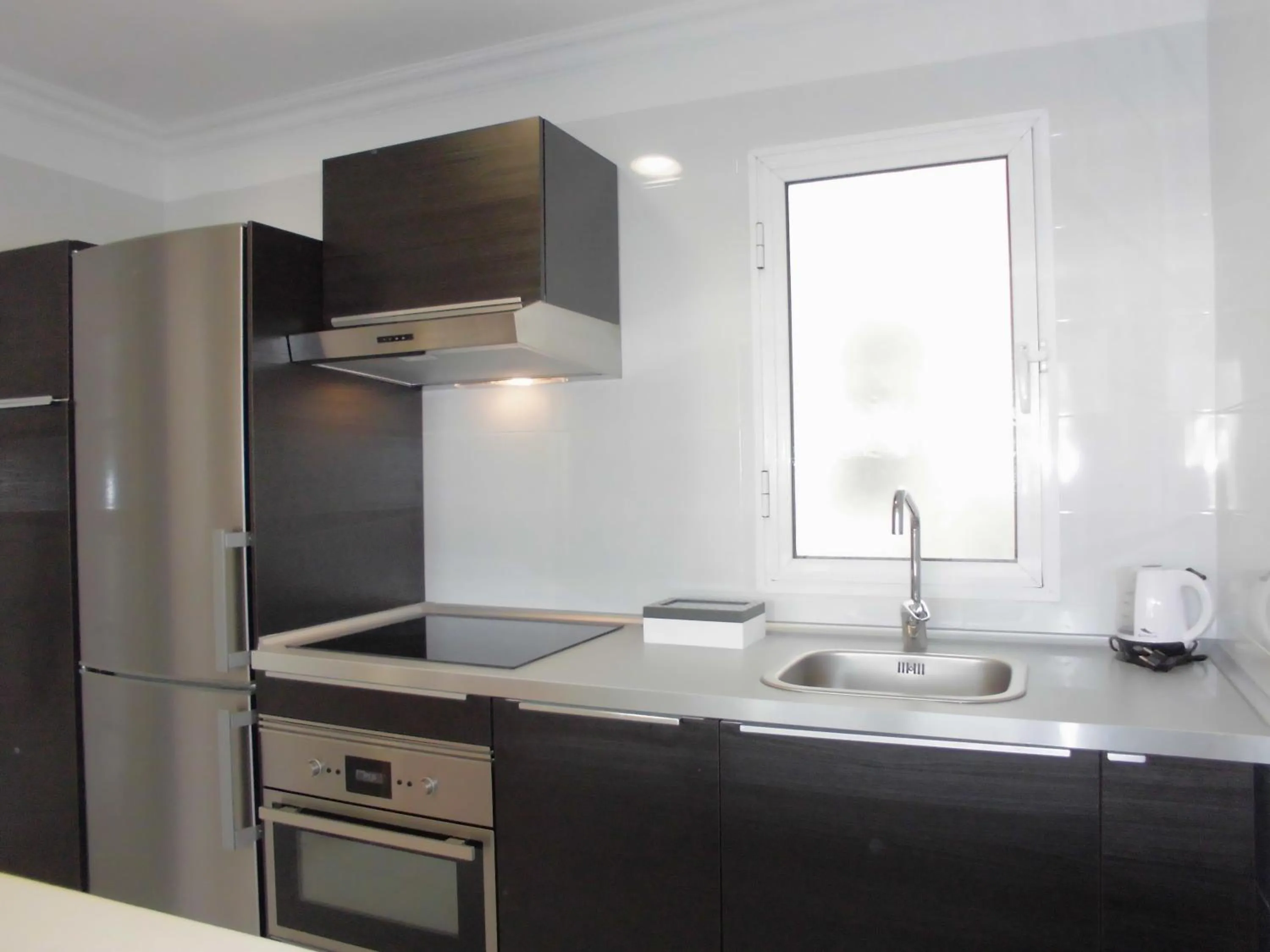 Kitchen or kitchenette in Apartamentos Bruja