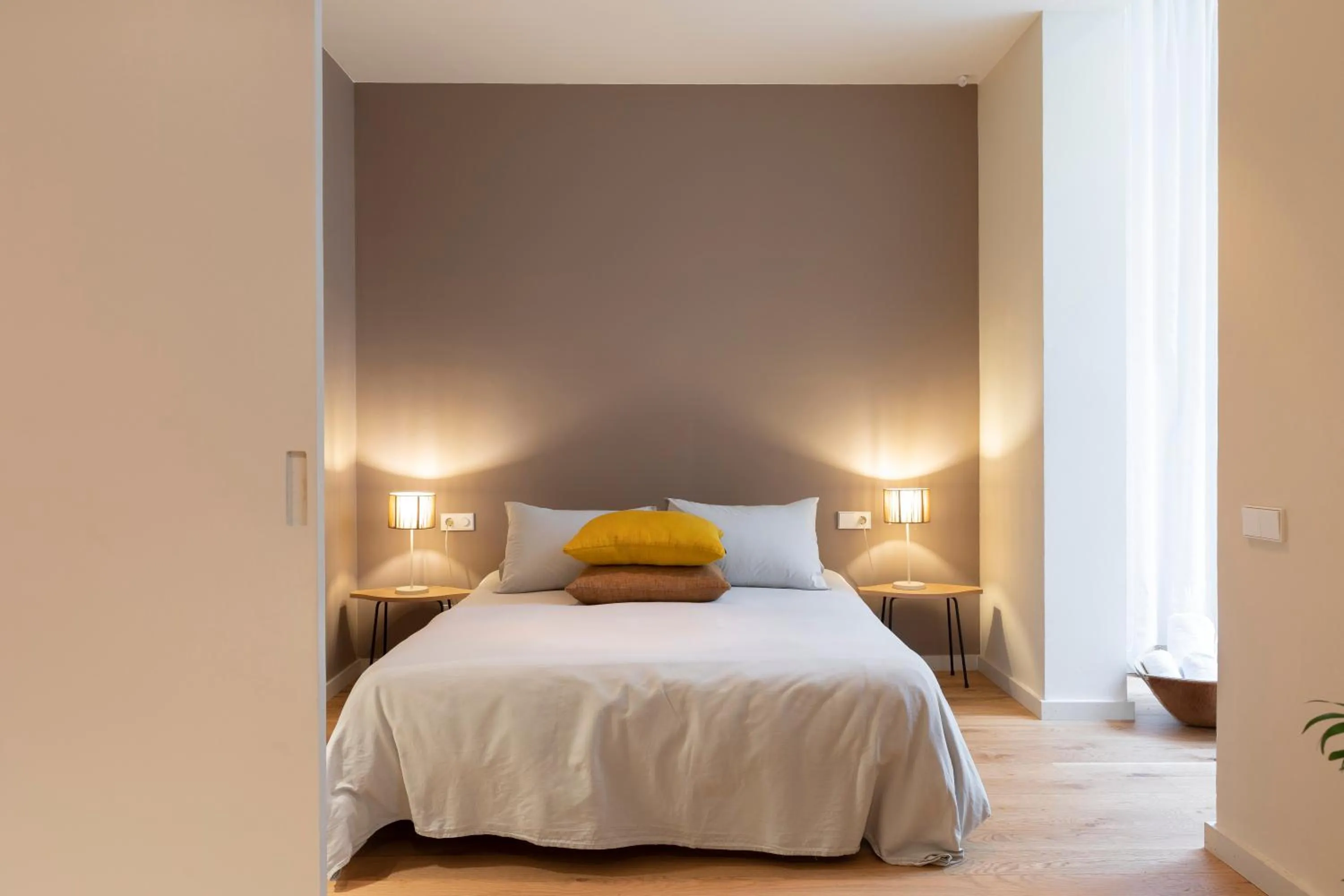 Bed in DestinationBCN Universitat Apartments