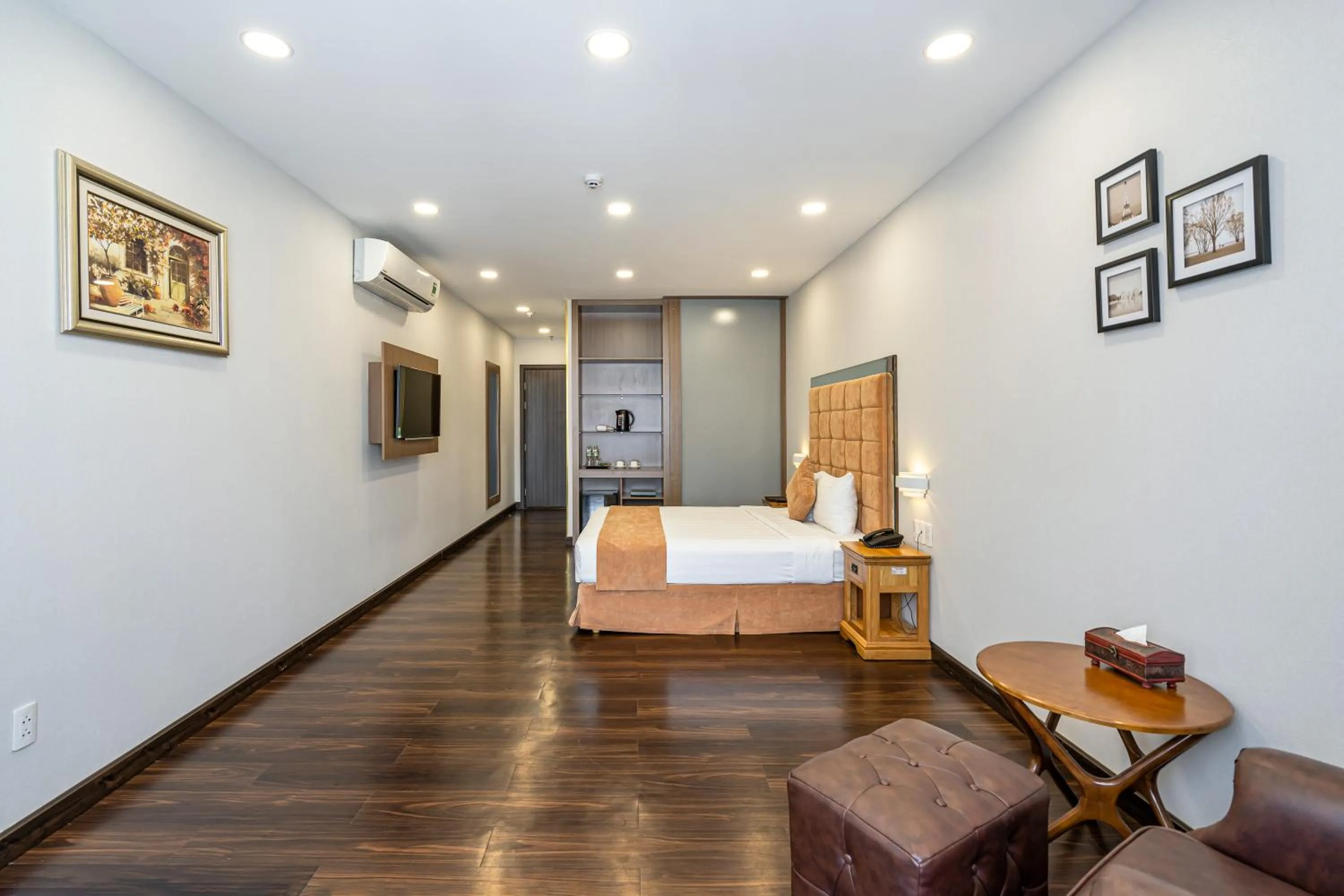 Bed in Emerald Central