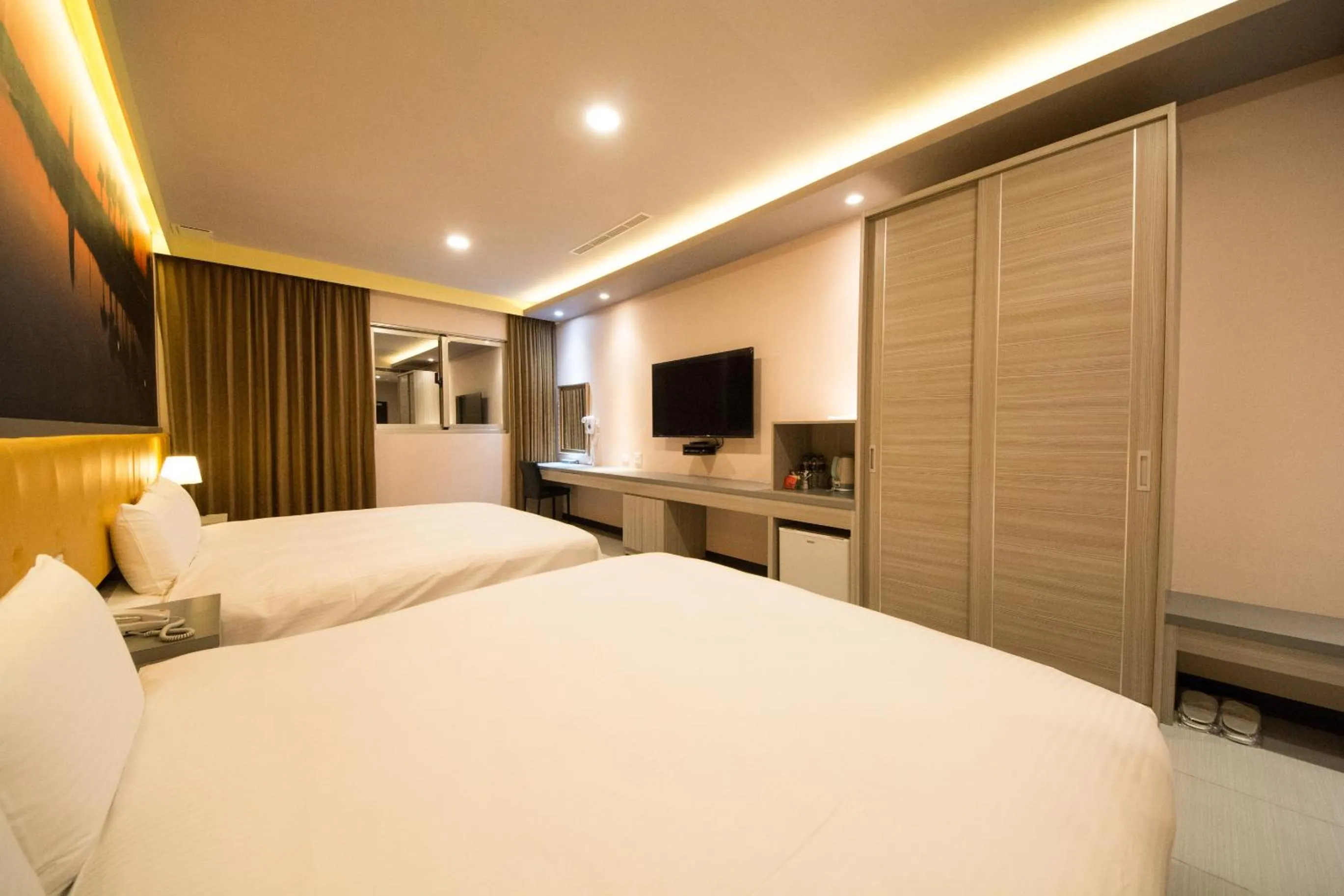 Photo of the whole room, Bed in Dongdaemun Boutique Hotel