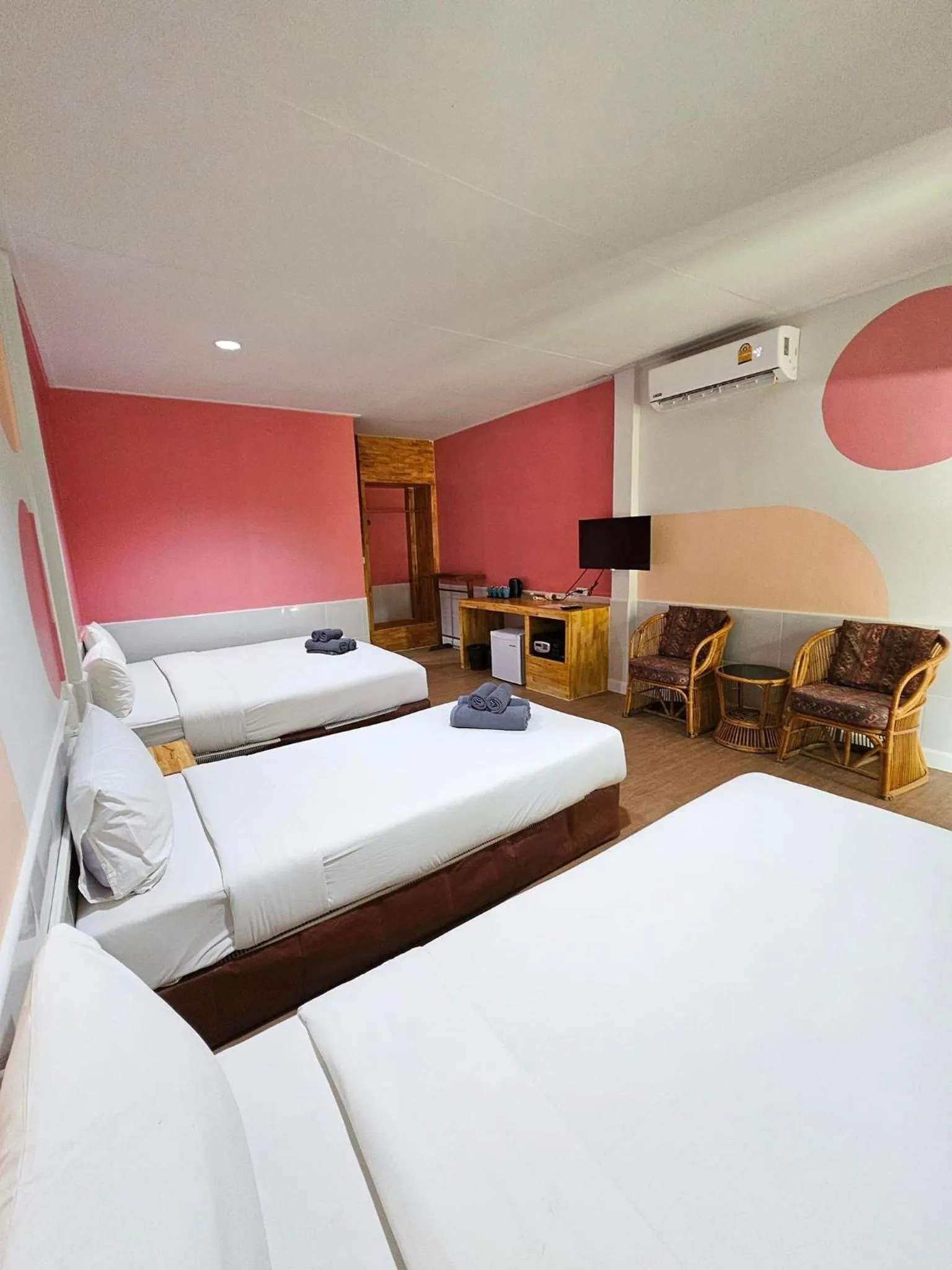 Bedroom, Bed in Malibu Samed Resort