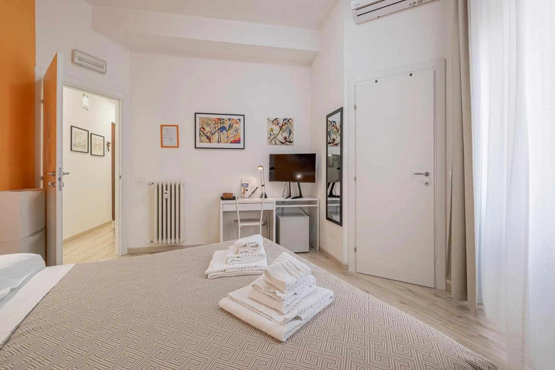 Bed in Damiani & Sister Guesthouse