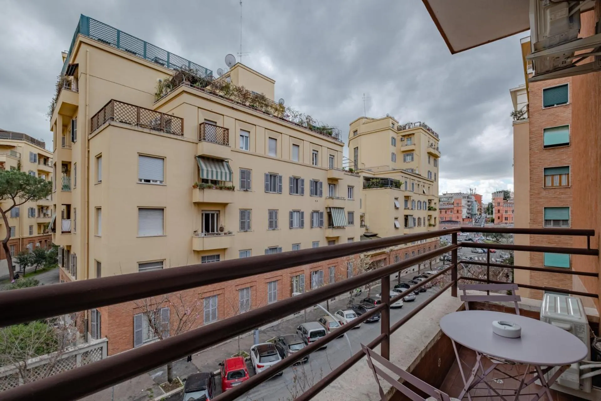 Damiani & Sister Guesthouse