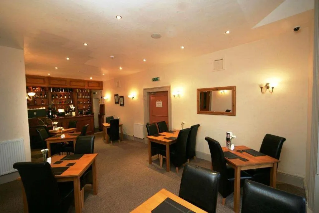 Food and drinks, Restaurant/Places to Eat in The Southfield Hotel