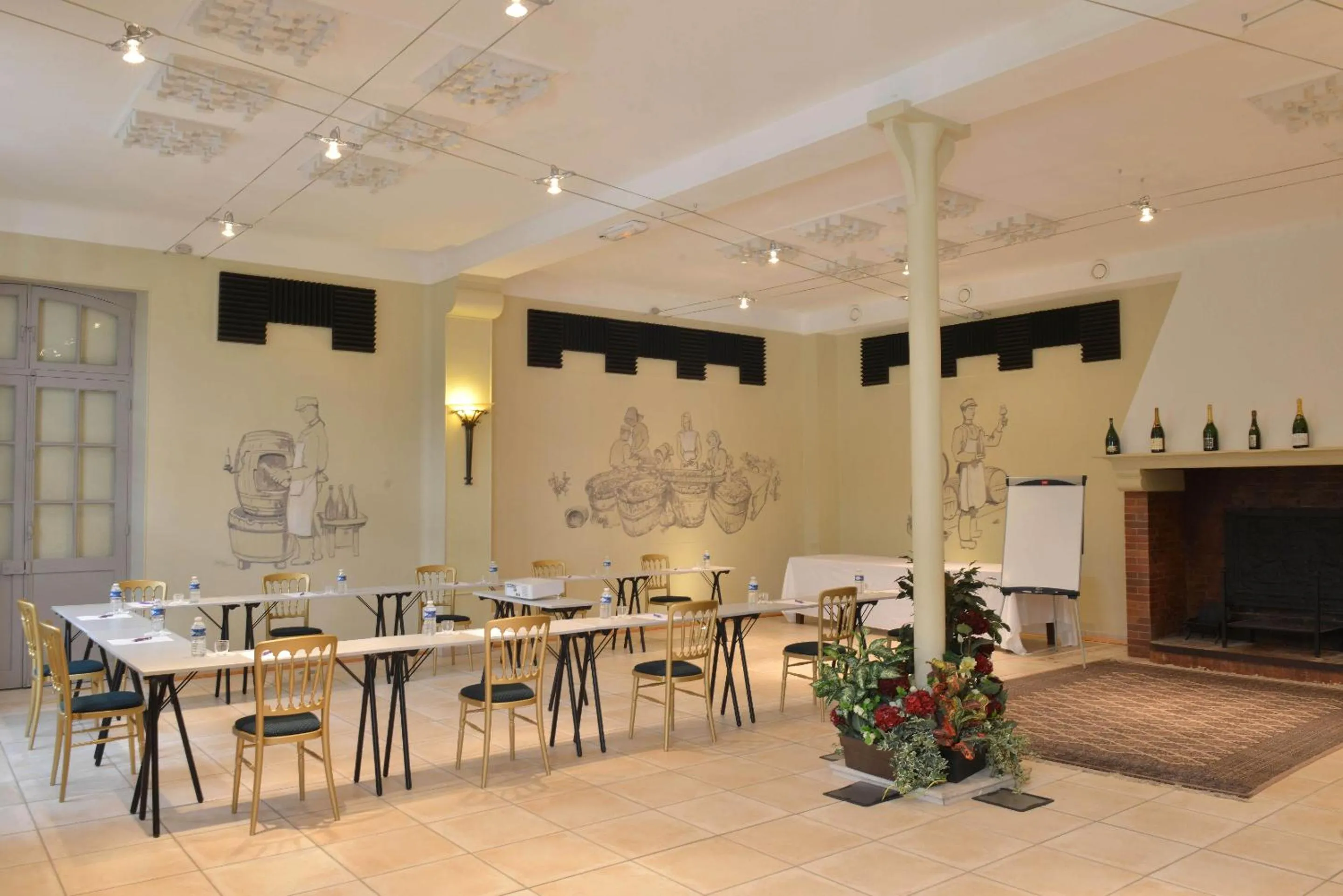 Meeting/conference room in Hotel Castel Jeanson