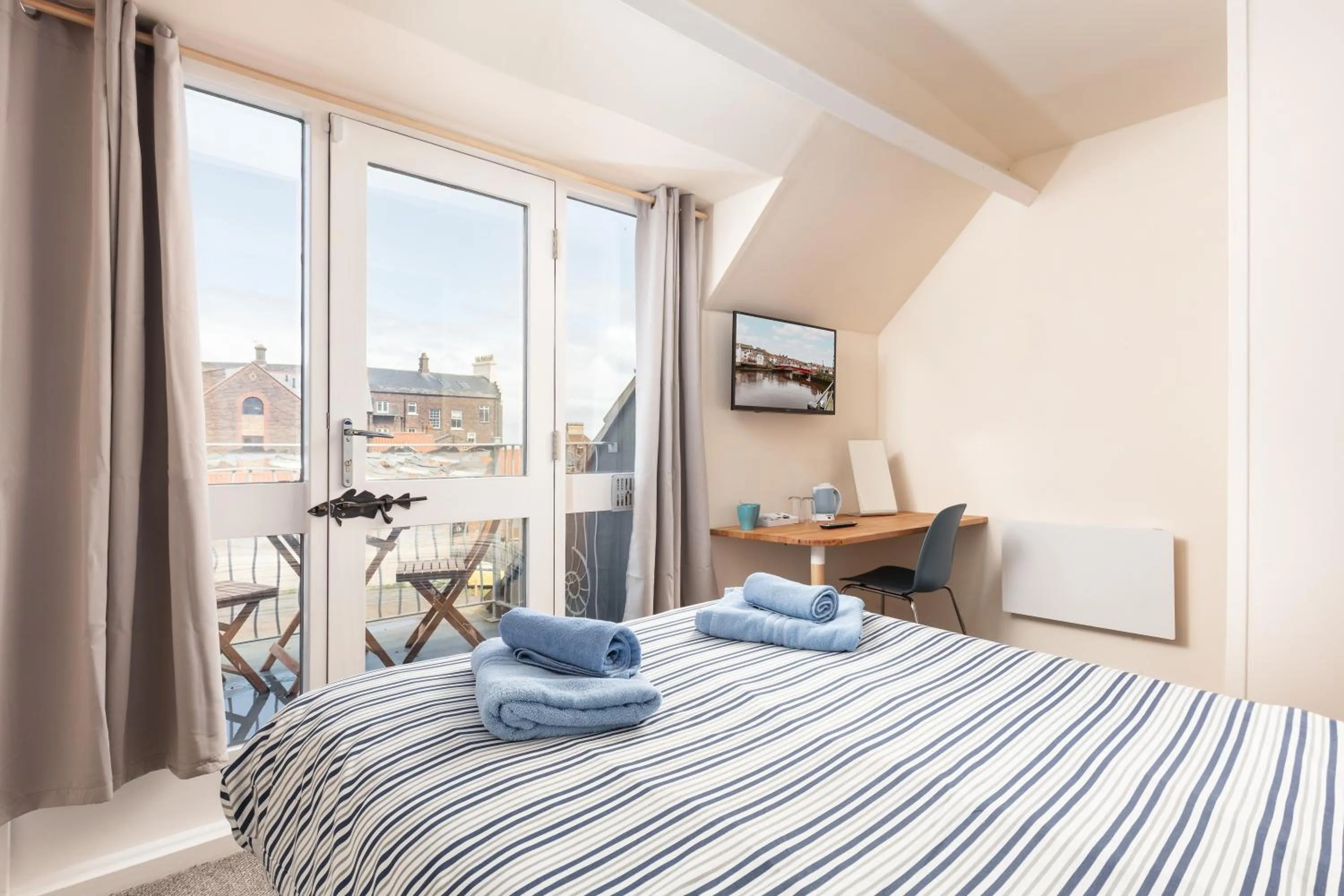 Bed in Silver Street Suites