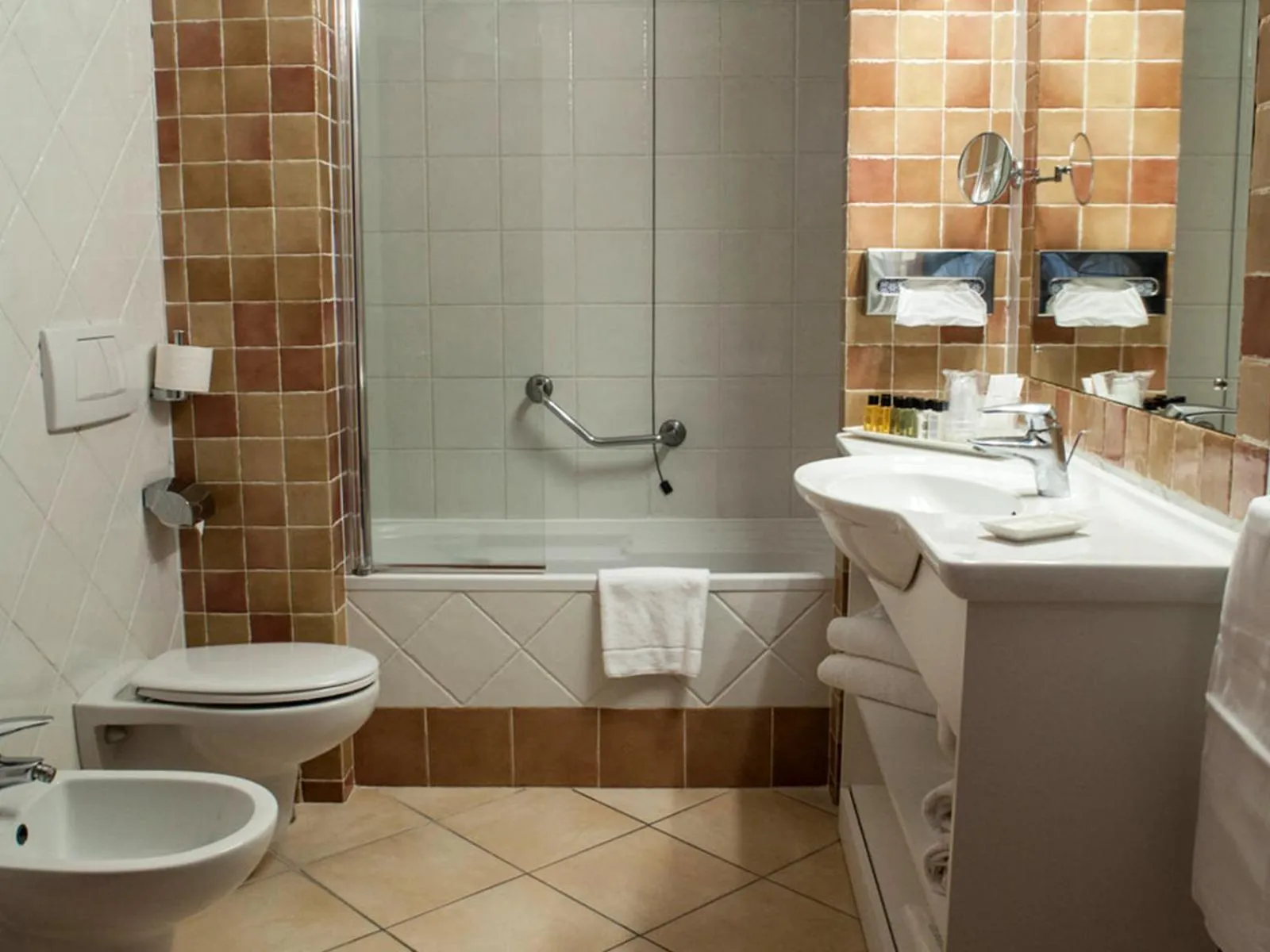 Bathroom in JR Resort Elba International