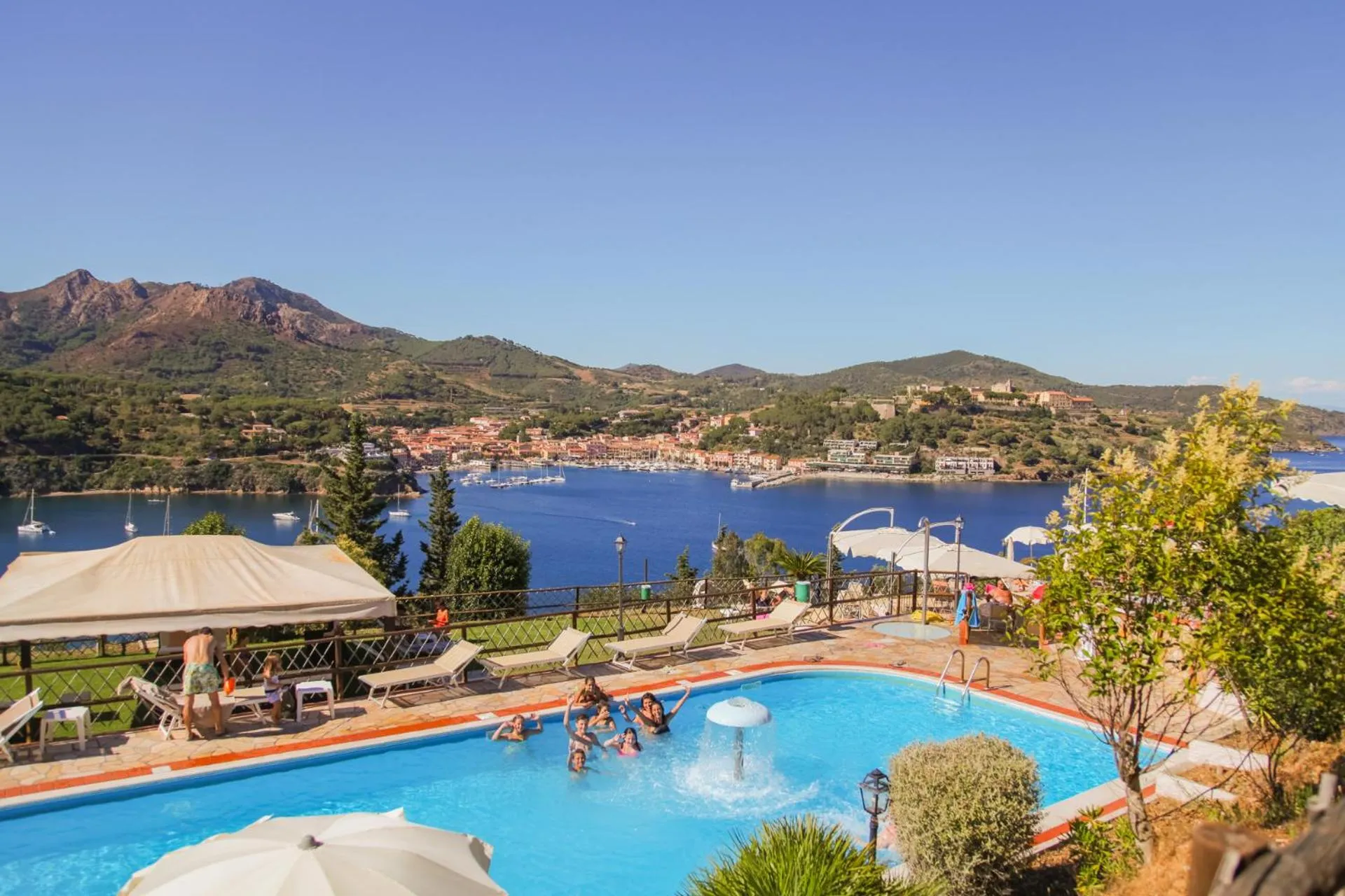 Swimming pool in TH Capoliveri - Grand Hotel Elba International