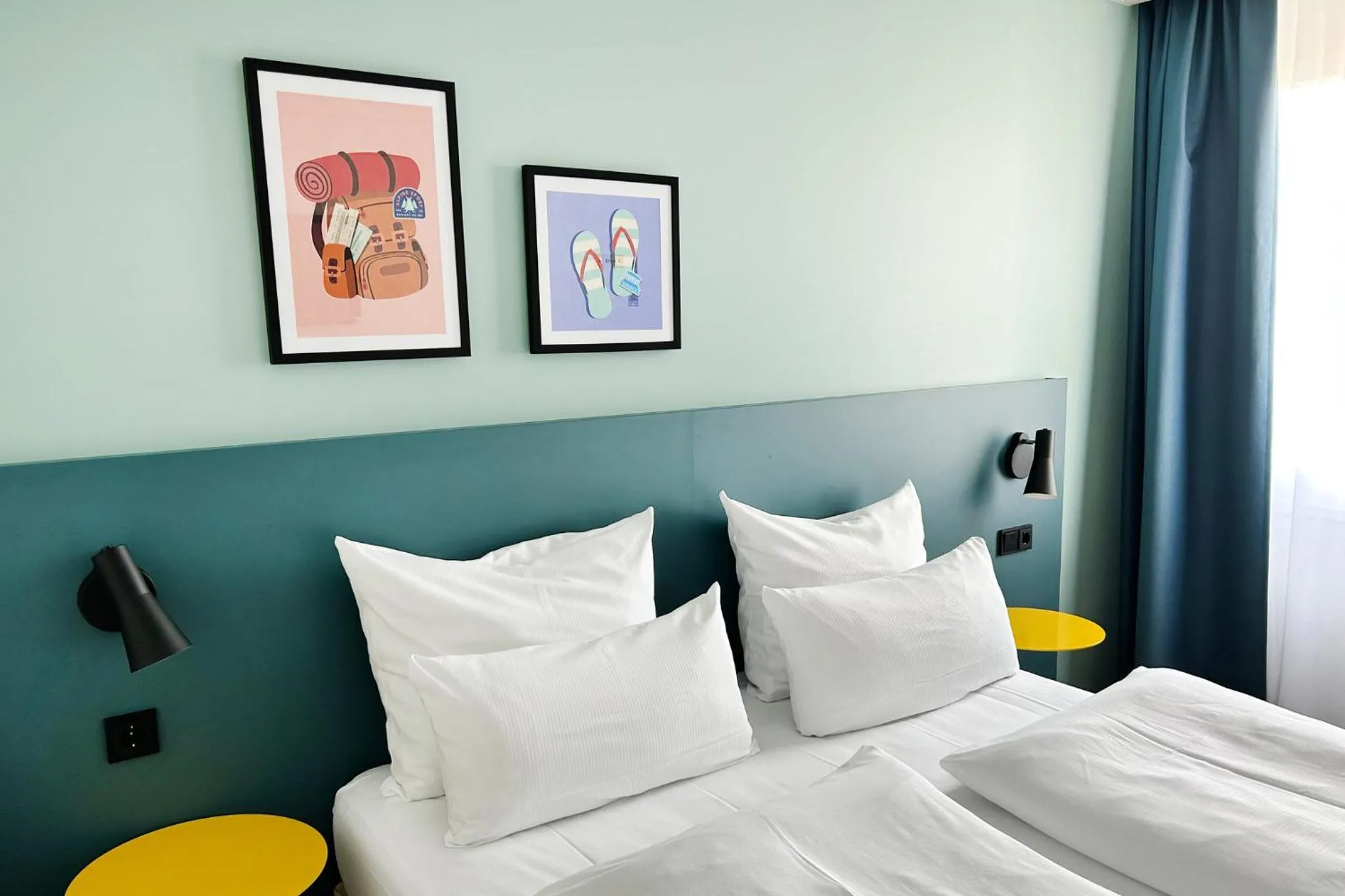 Photo of the whole room, Bed in Garner Hotel Osnabrück by IHG