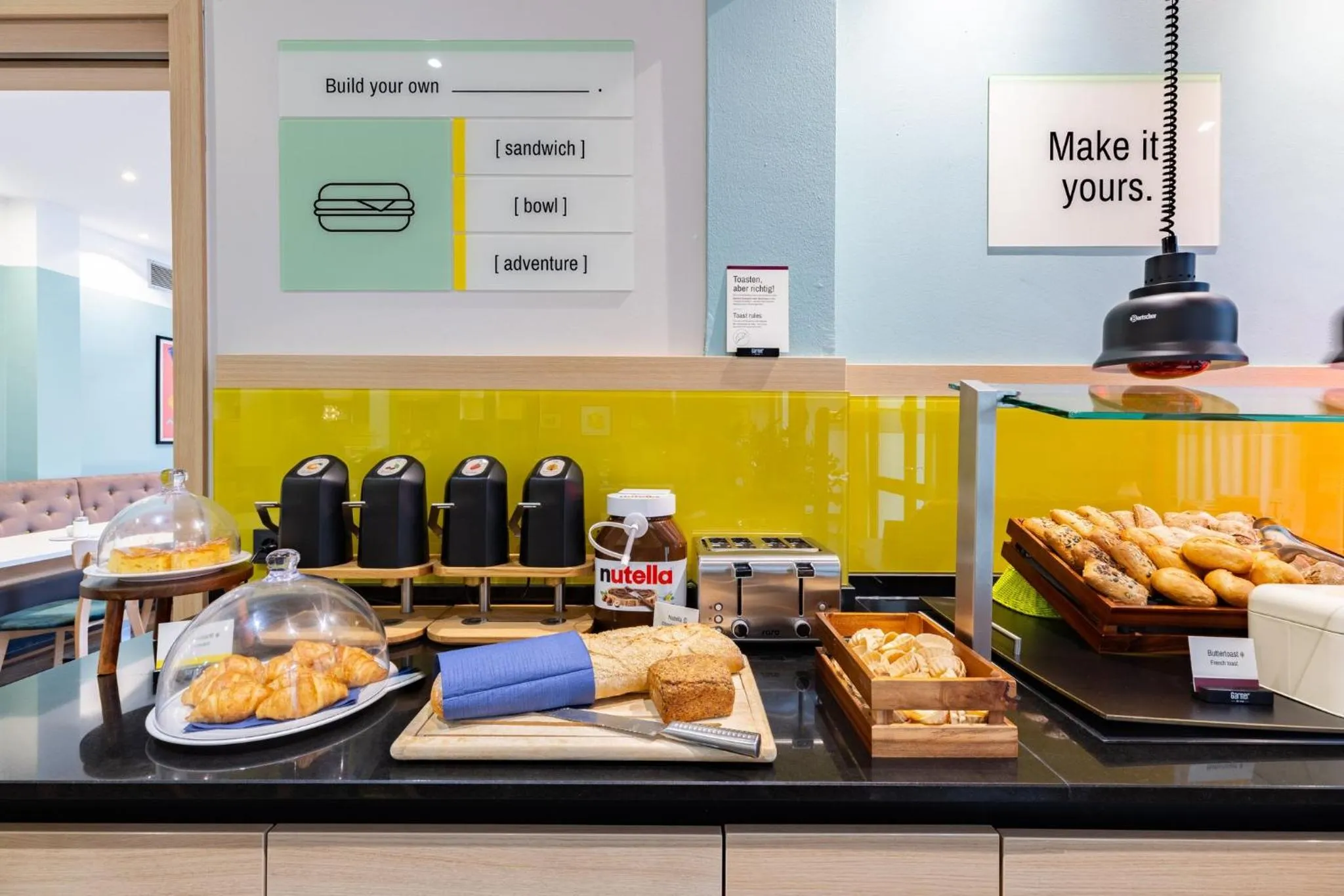 Restaurant/places to eat in Garner Hotel Osnabrück by IHG