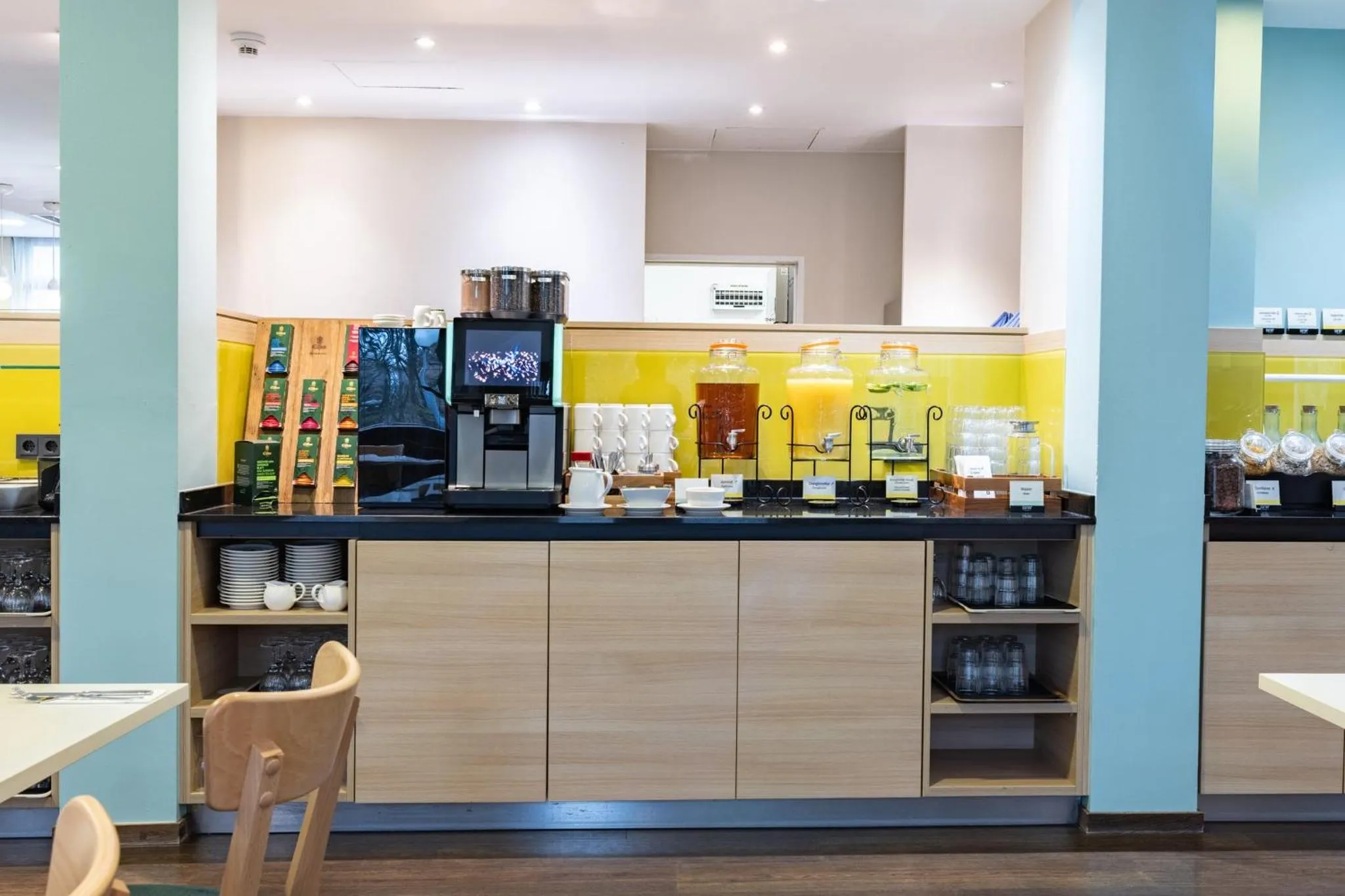 Breakfast in Garner Hotel Osnabrück by IHG