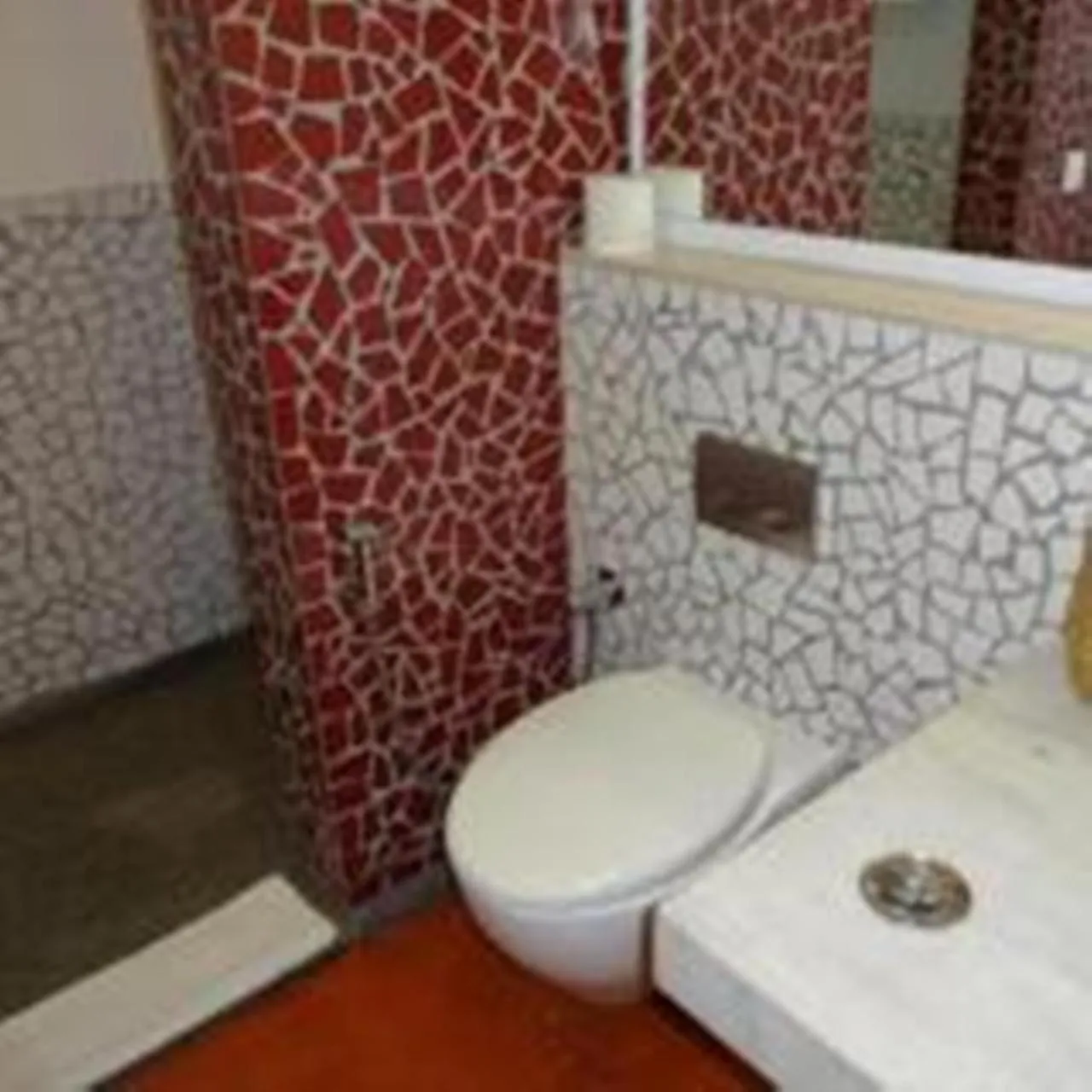 Shower in Villa Montecarlo