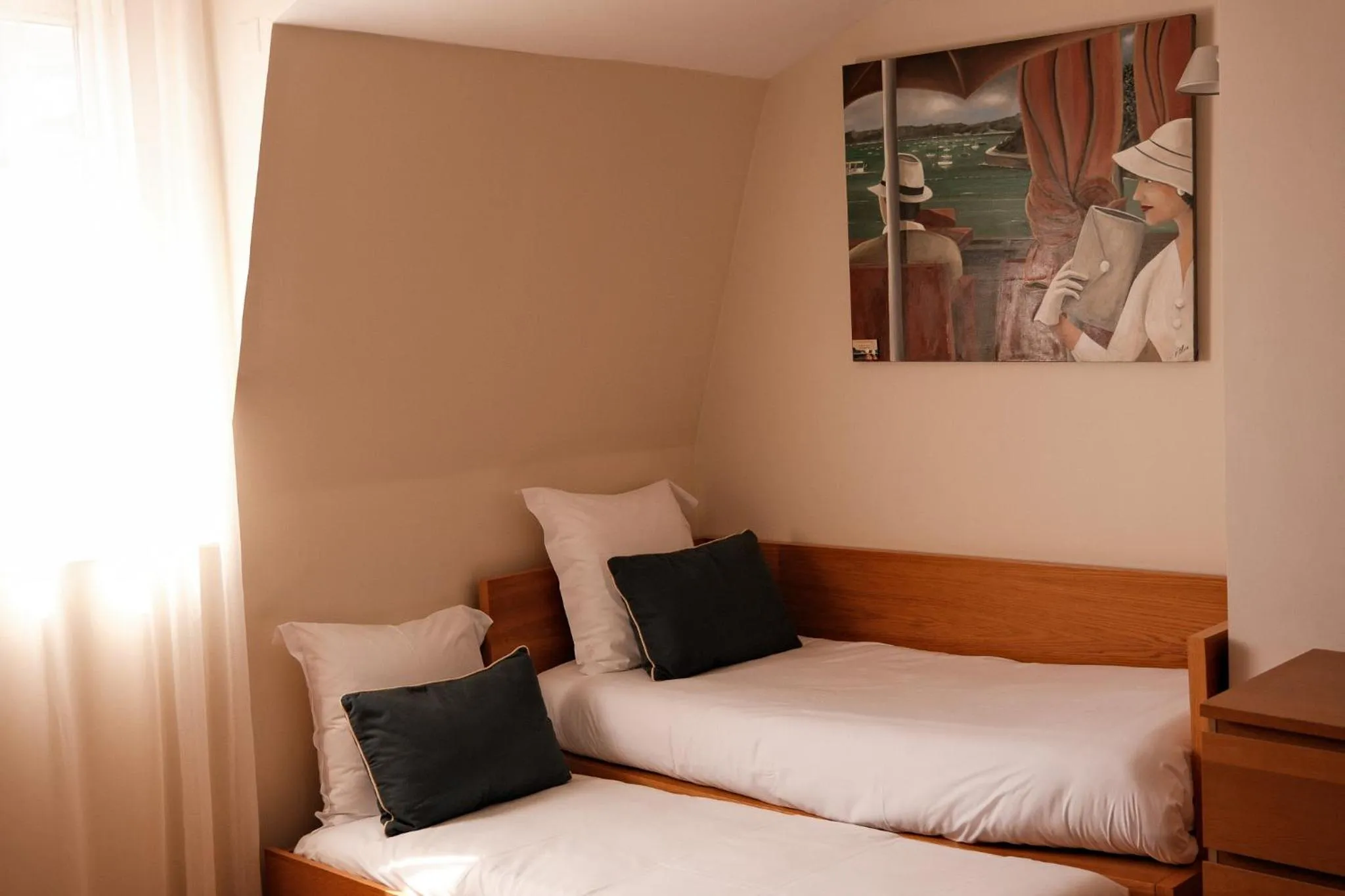 Bed in Hôtel De La Vallée