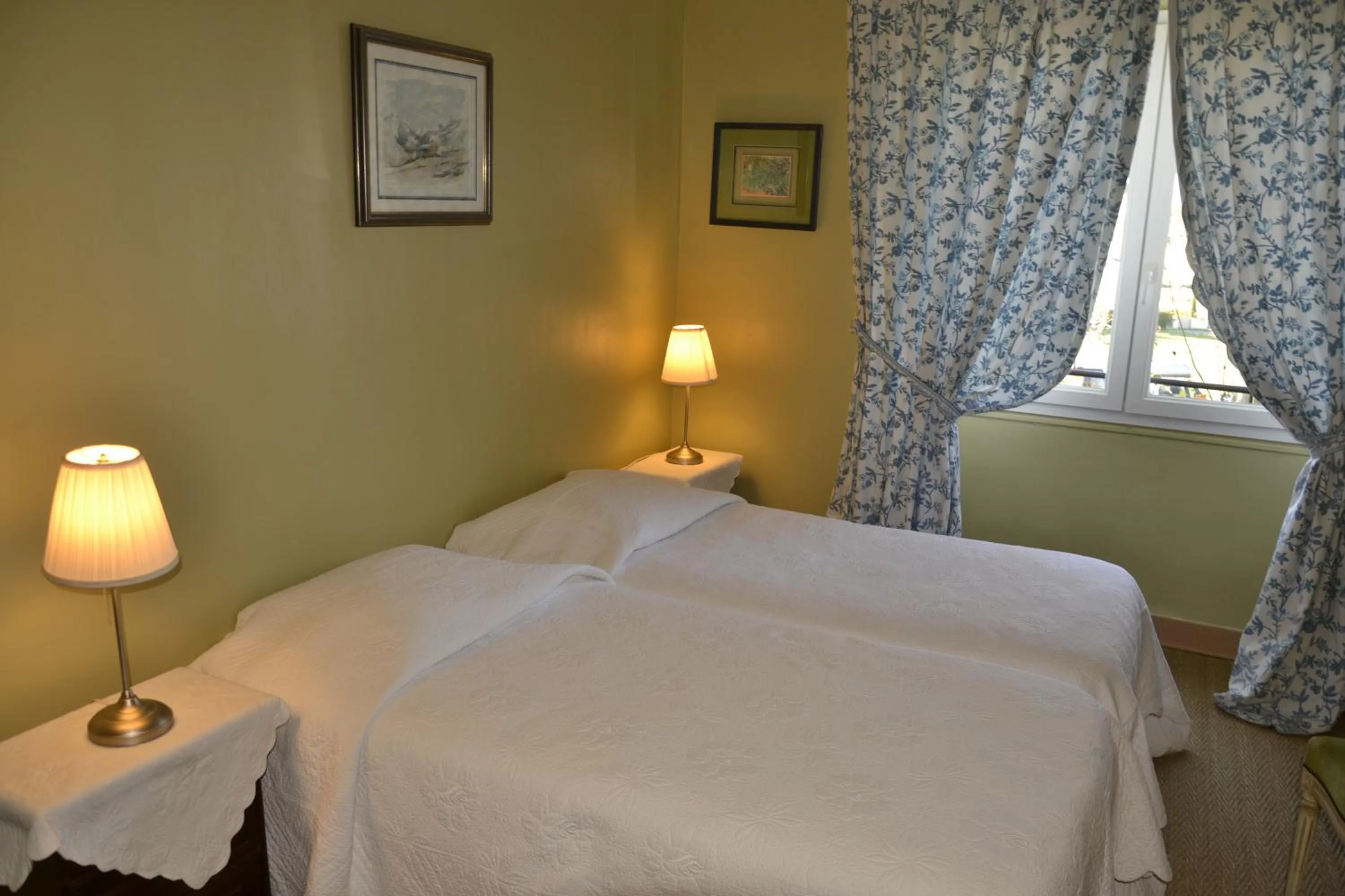 Decorative detail, Bed in Hotellerie de l'Esplanade