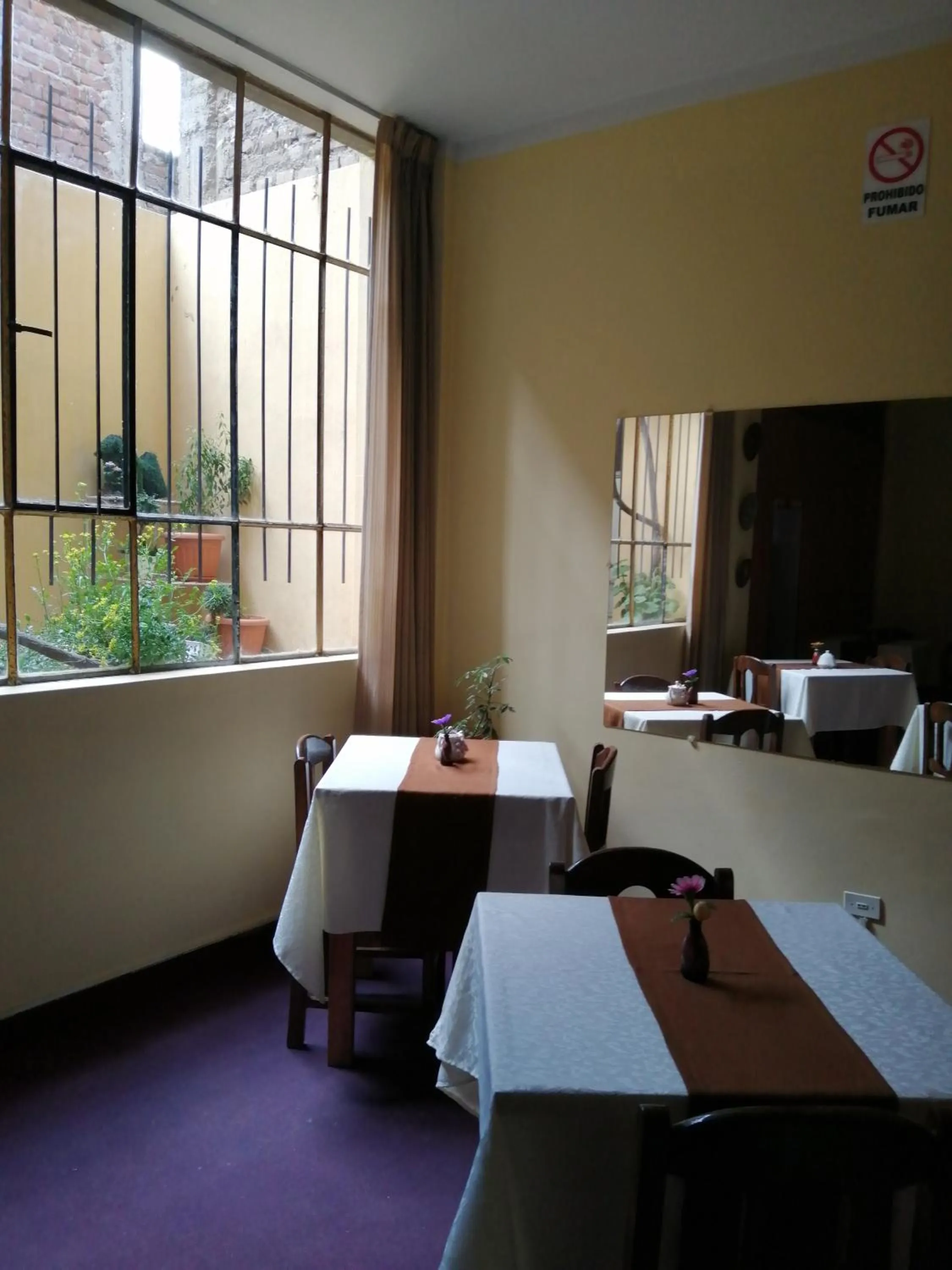 Restaurant/places to eat in Huaytusive Inn Hotel