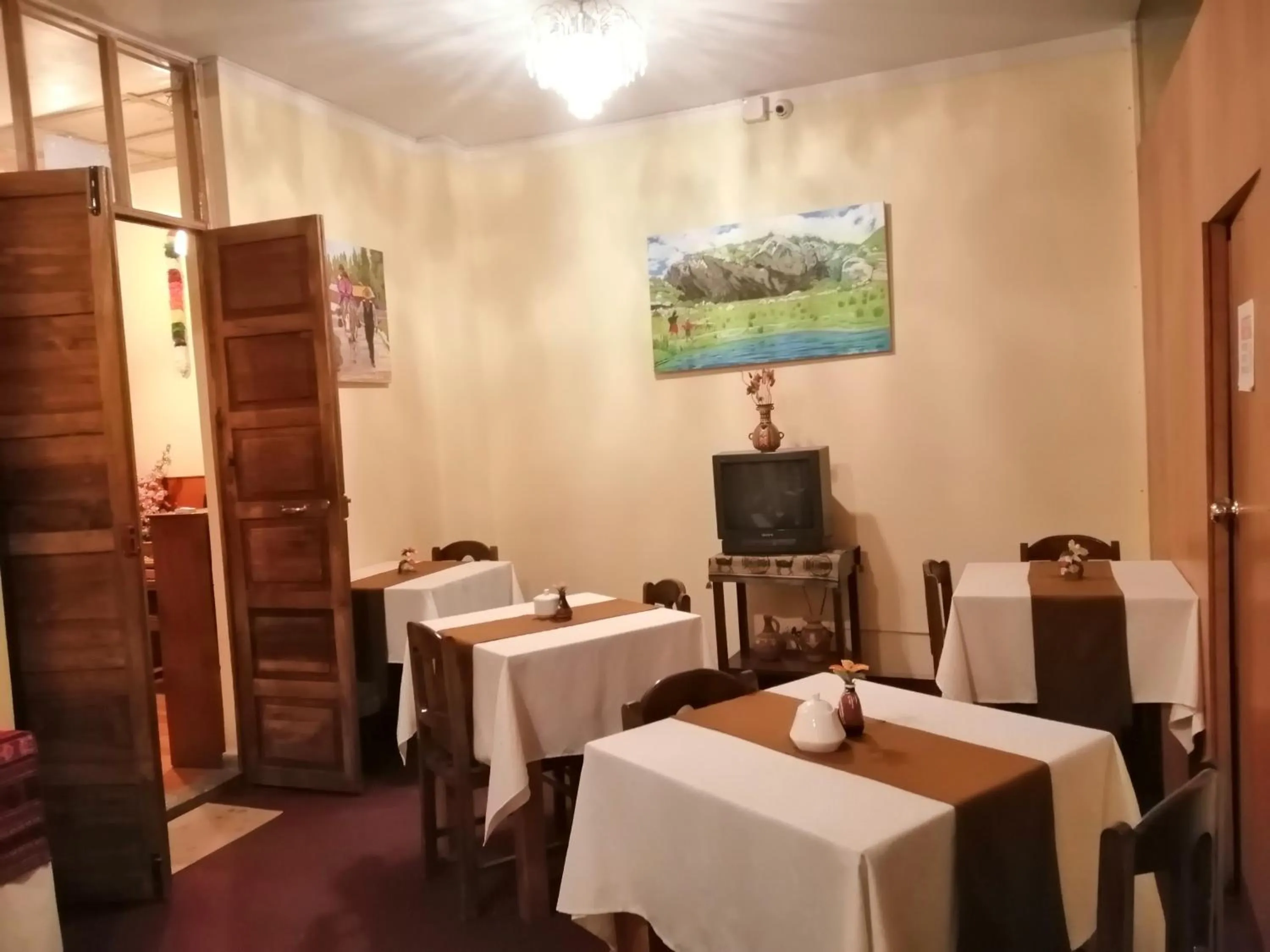 Huaytusive Inn Hotel