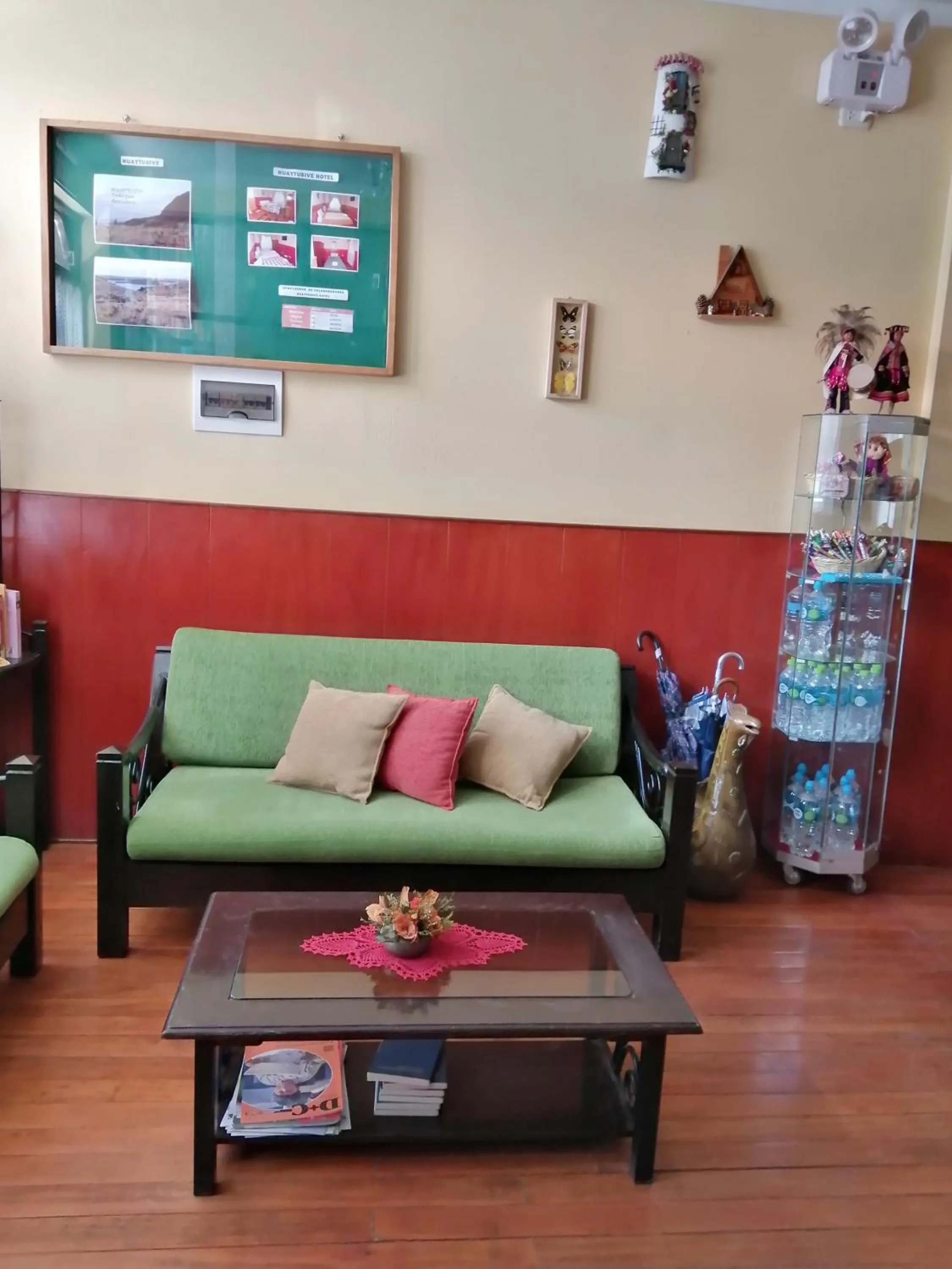 Living room in Huaytusive Inn Hotel