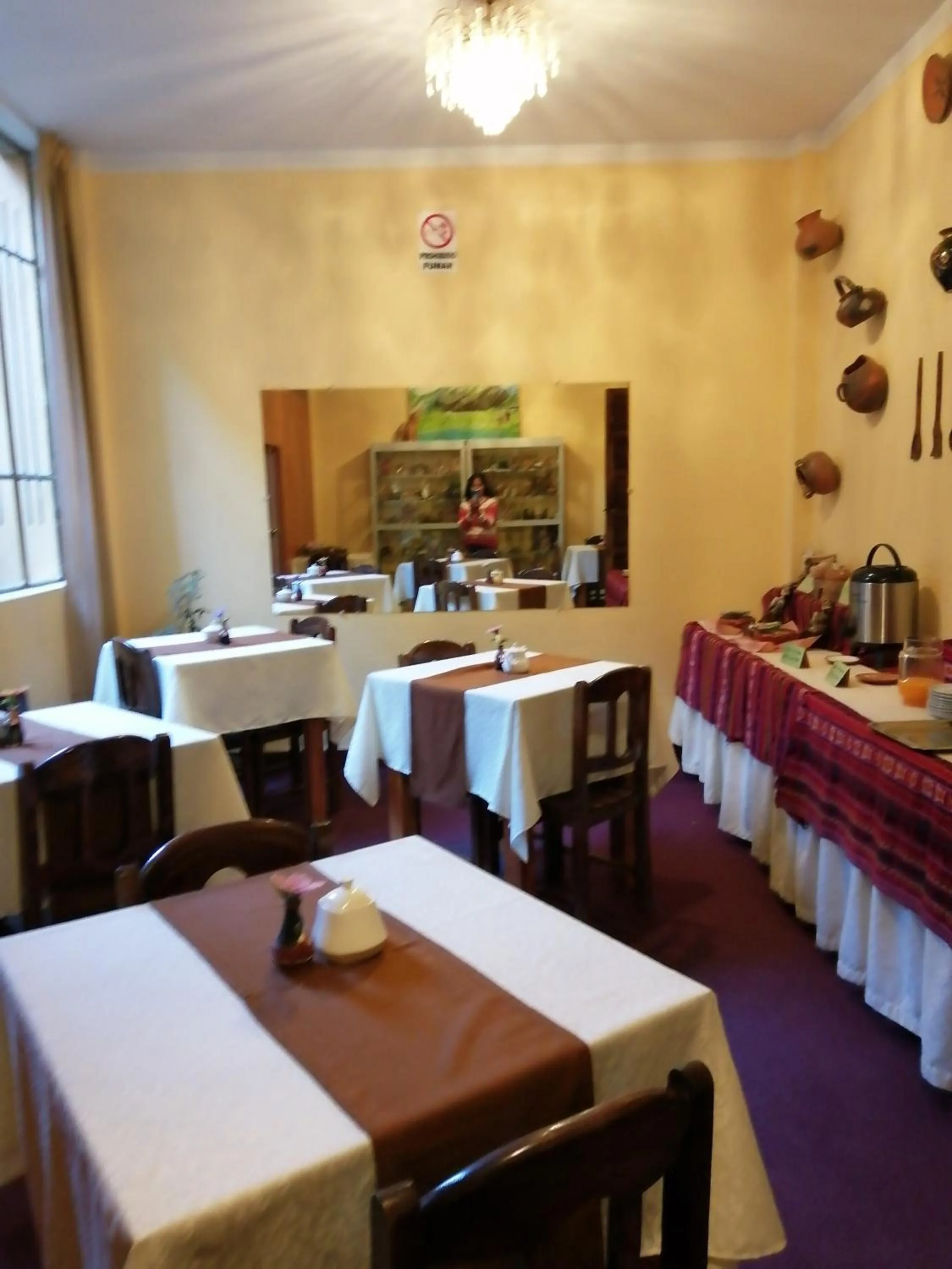 Restaurant/places to eat in Huaytusive Inn Hotel
