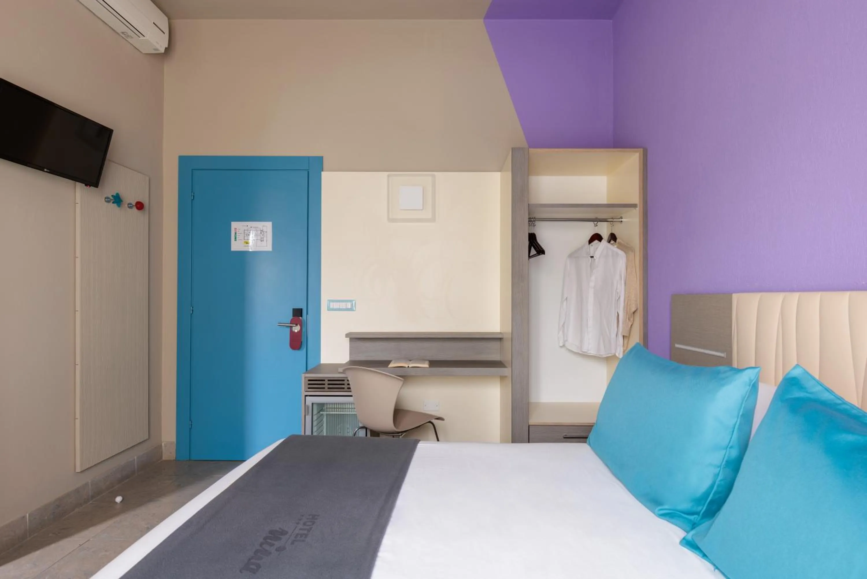 Bedroom, Bed in Hotel Nina