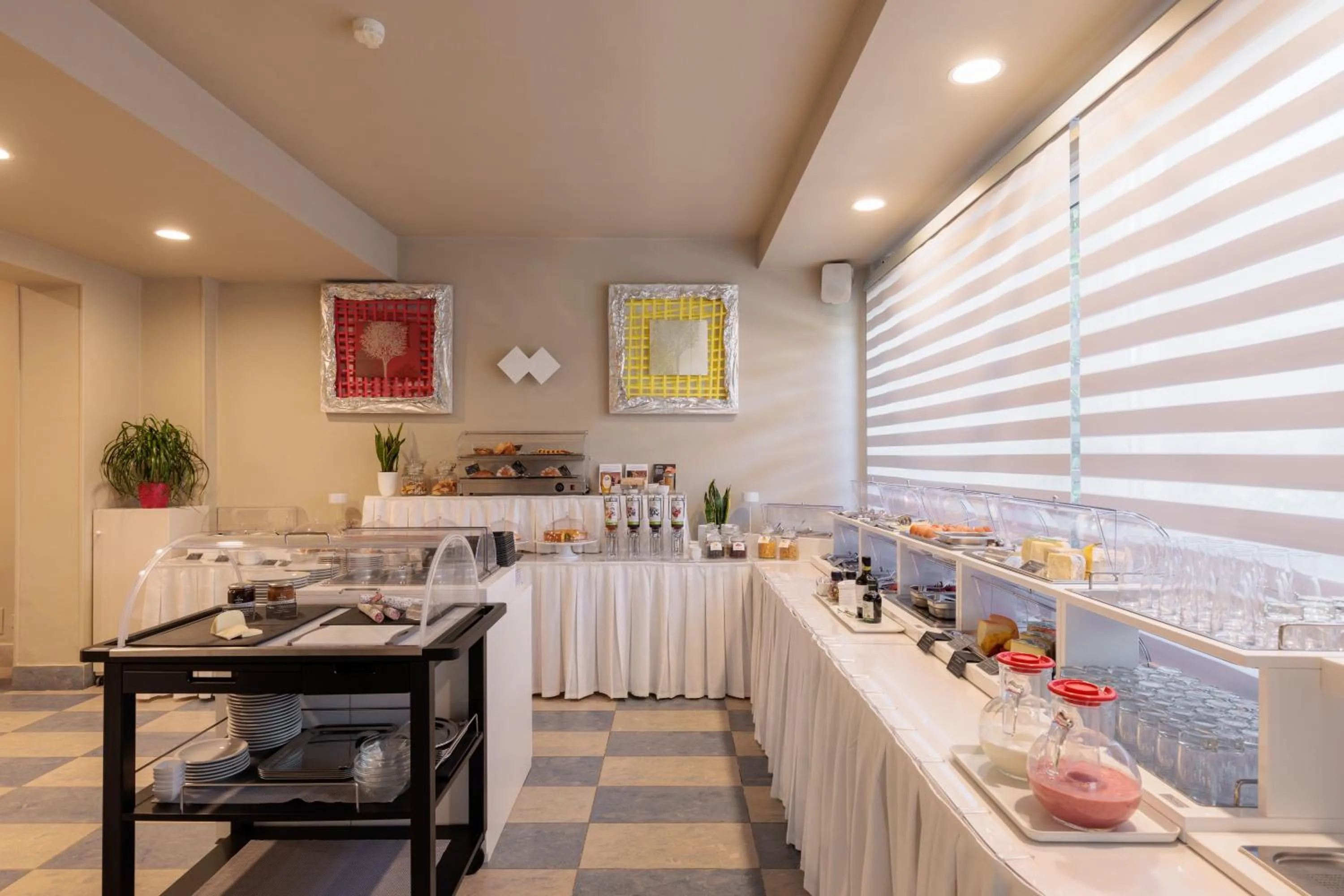 Breakfast in Hotel Nina