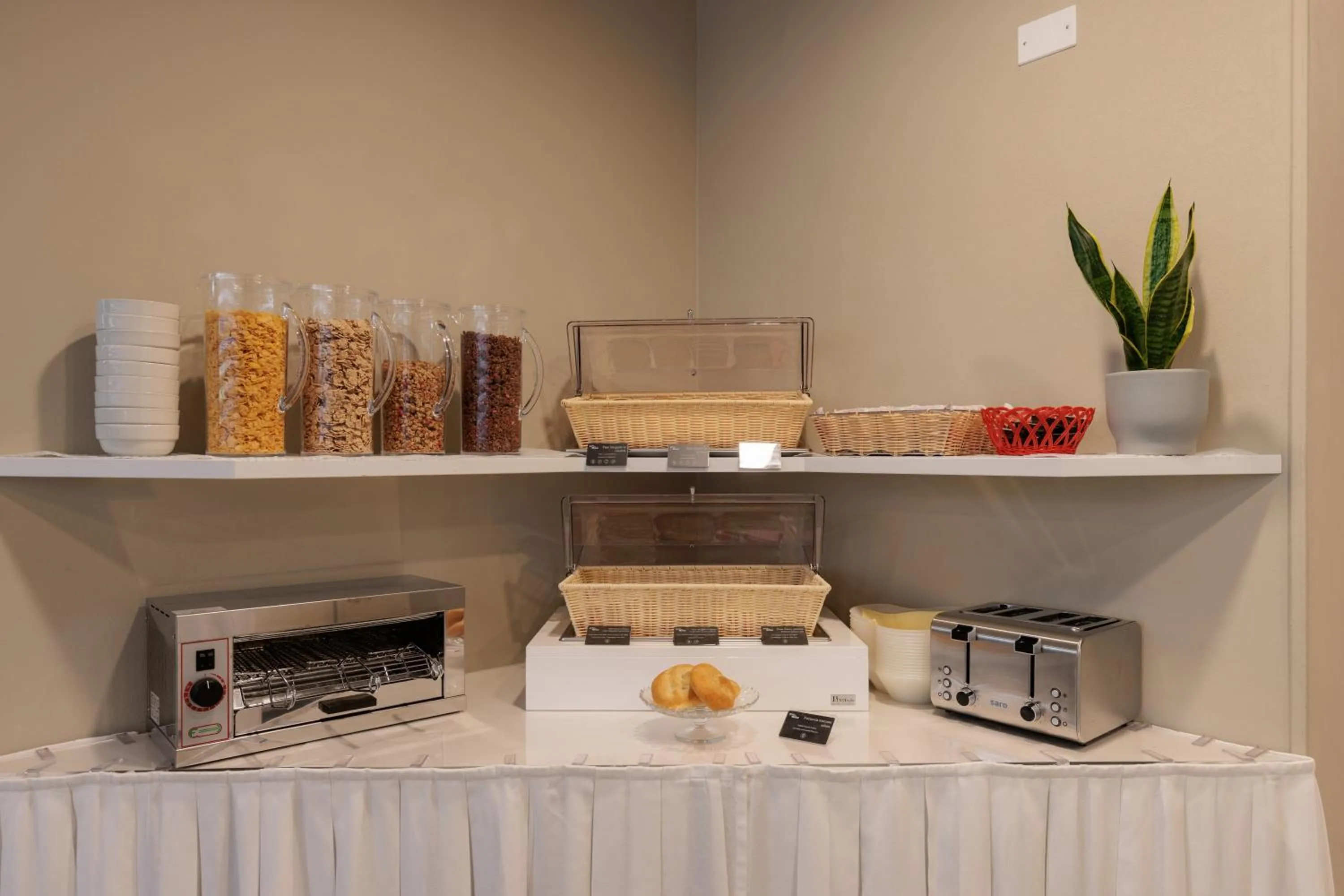 Breakfast in Hotel Nina