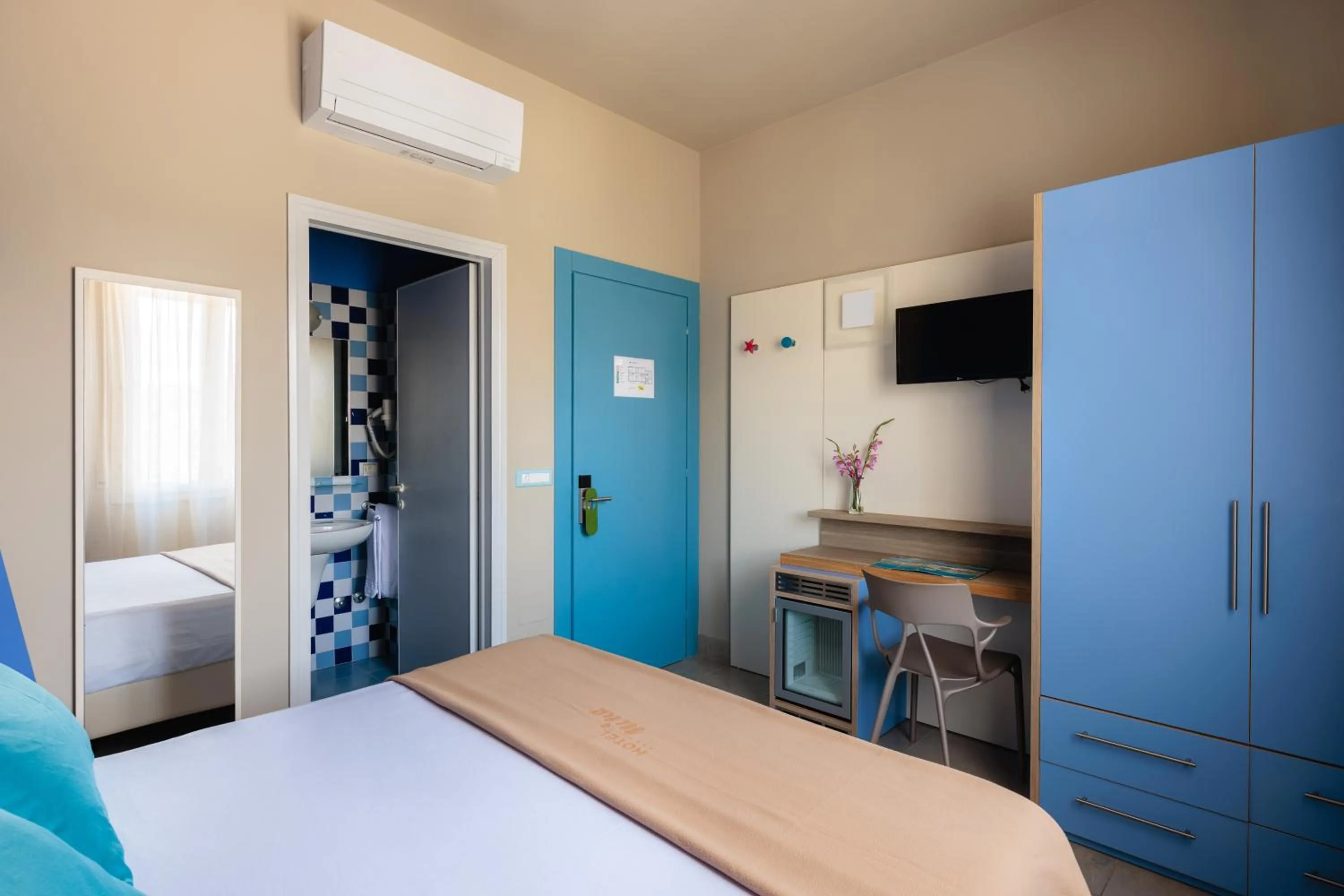 Photo of the whole room, Bed in Hotel Nina