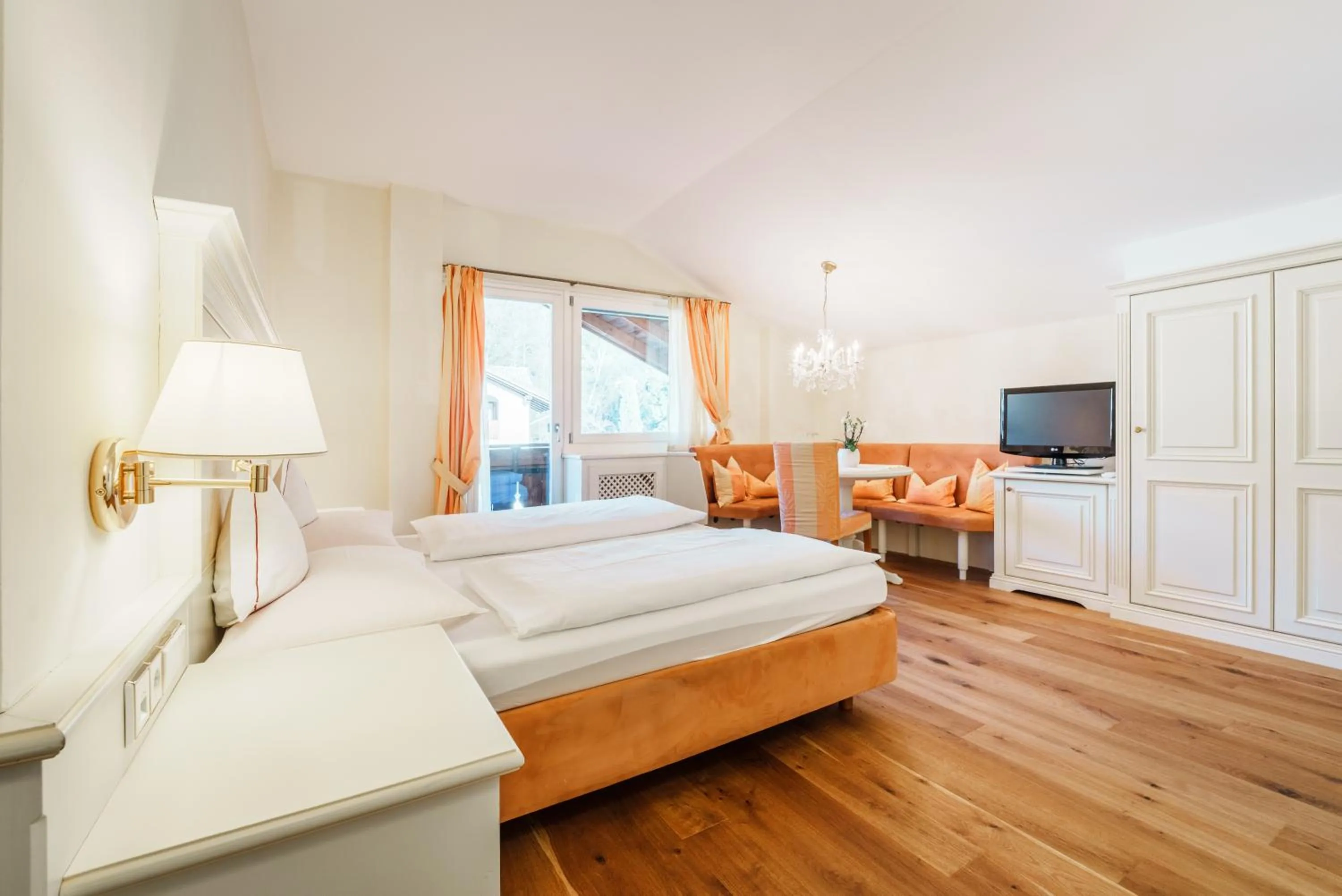 Bed in Hotel Starkenberg