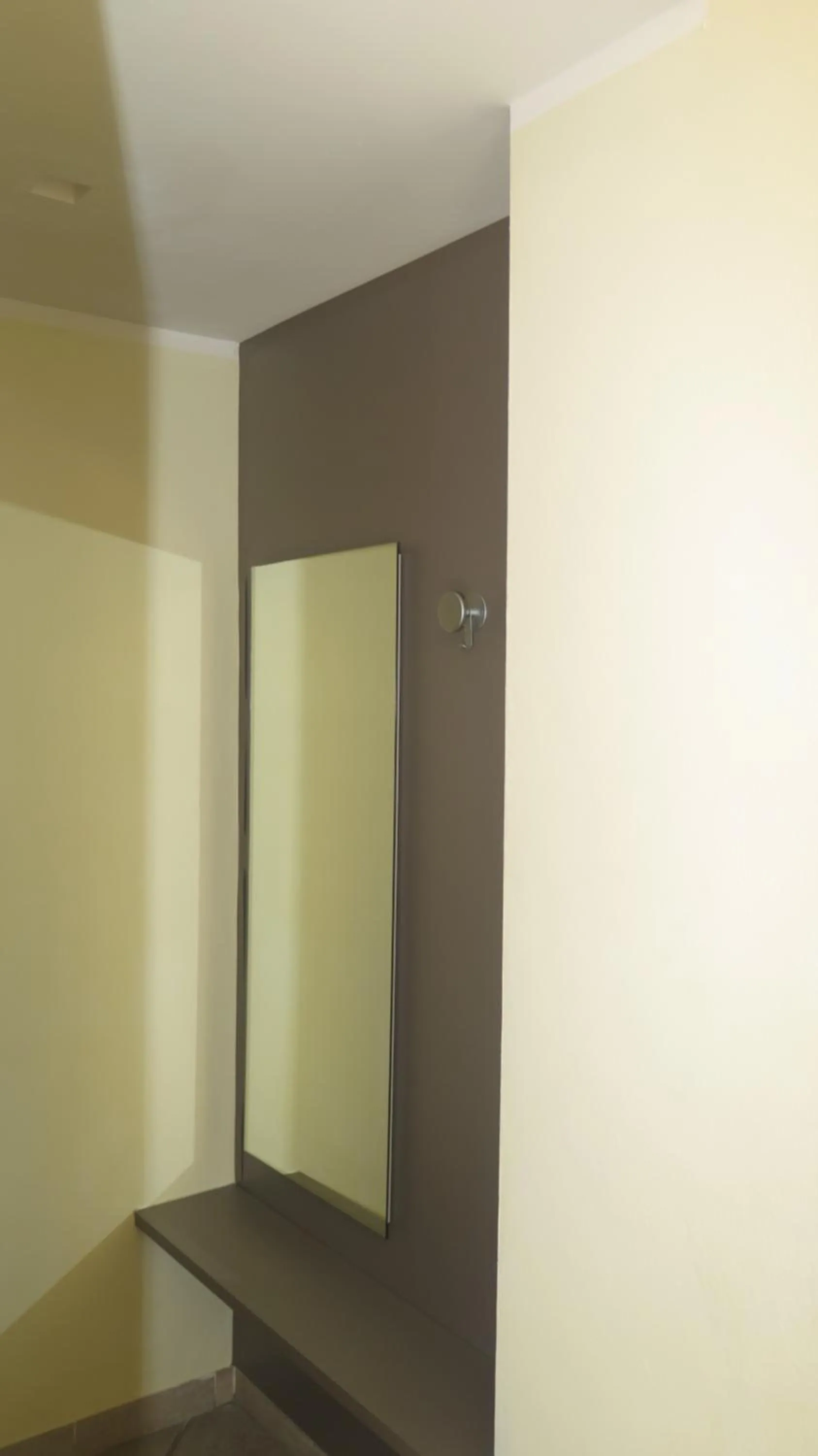 wardrobe in Residenza Turistico Alberghiera Corallo