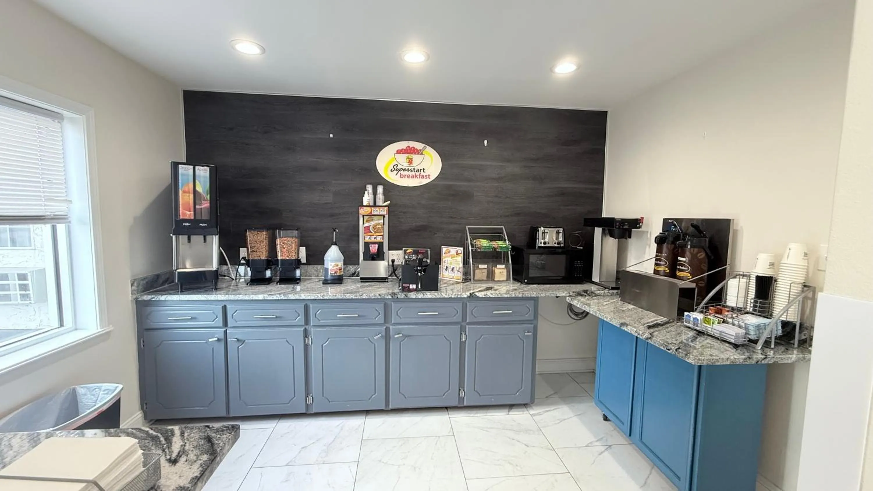 Breakfast in Super 8 by Wyndham Monticello AR