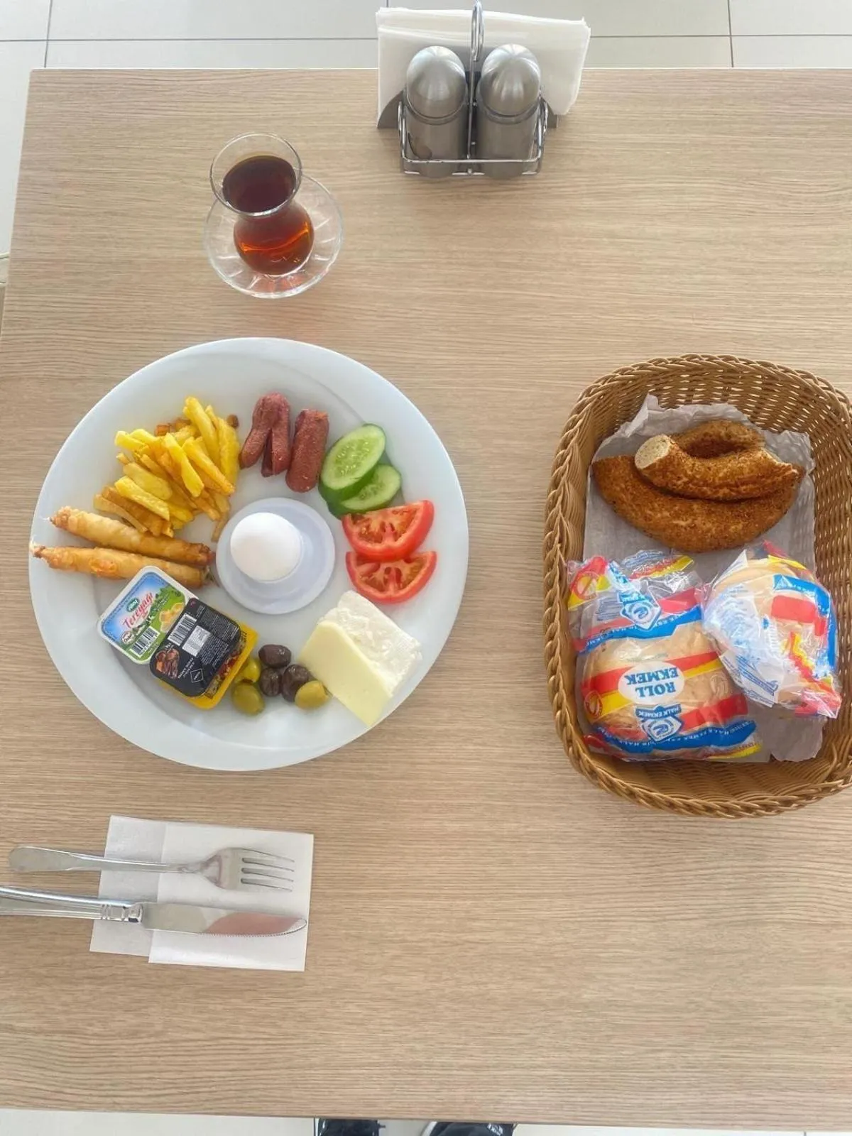 Breakfast in Hotel Cinas