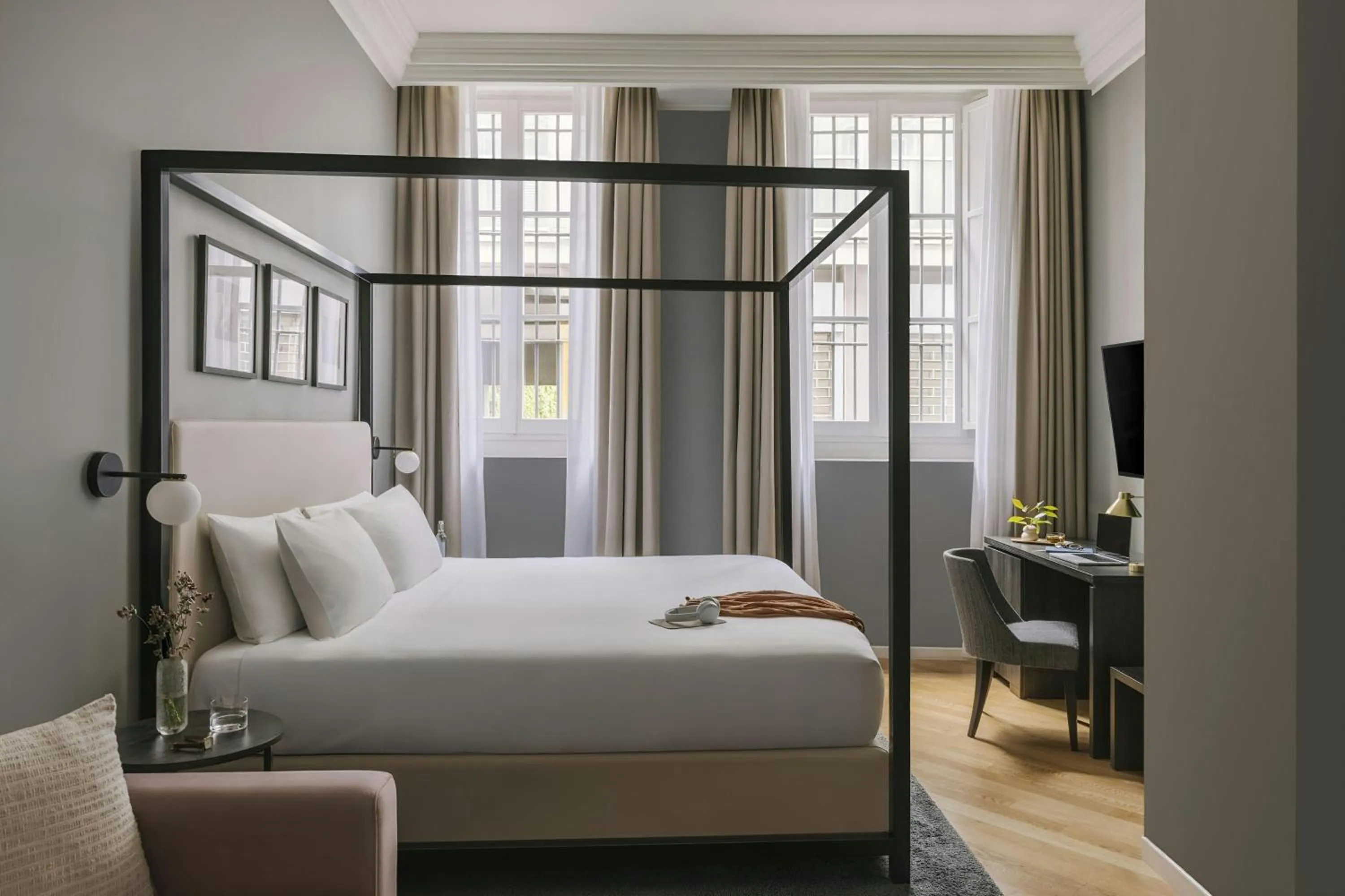 Bedroom, Bed in Missori Hotel Piazza Missori, Sonder by Marriott Bonvoy