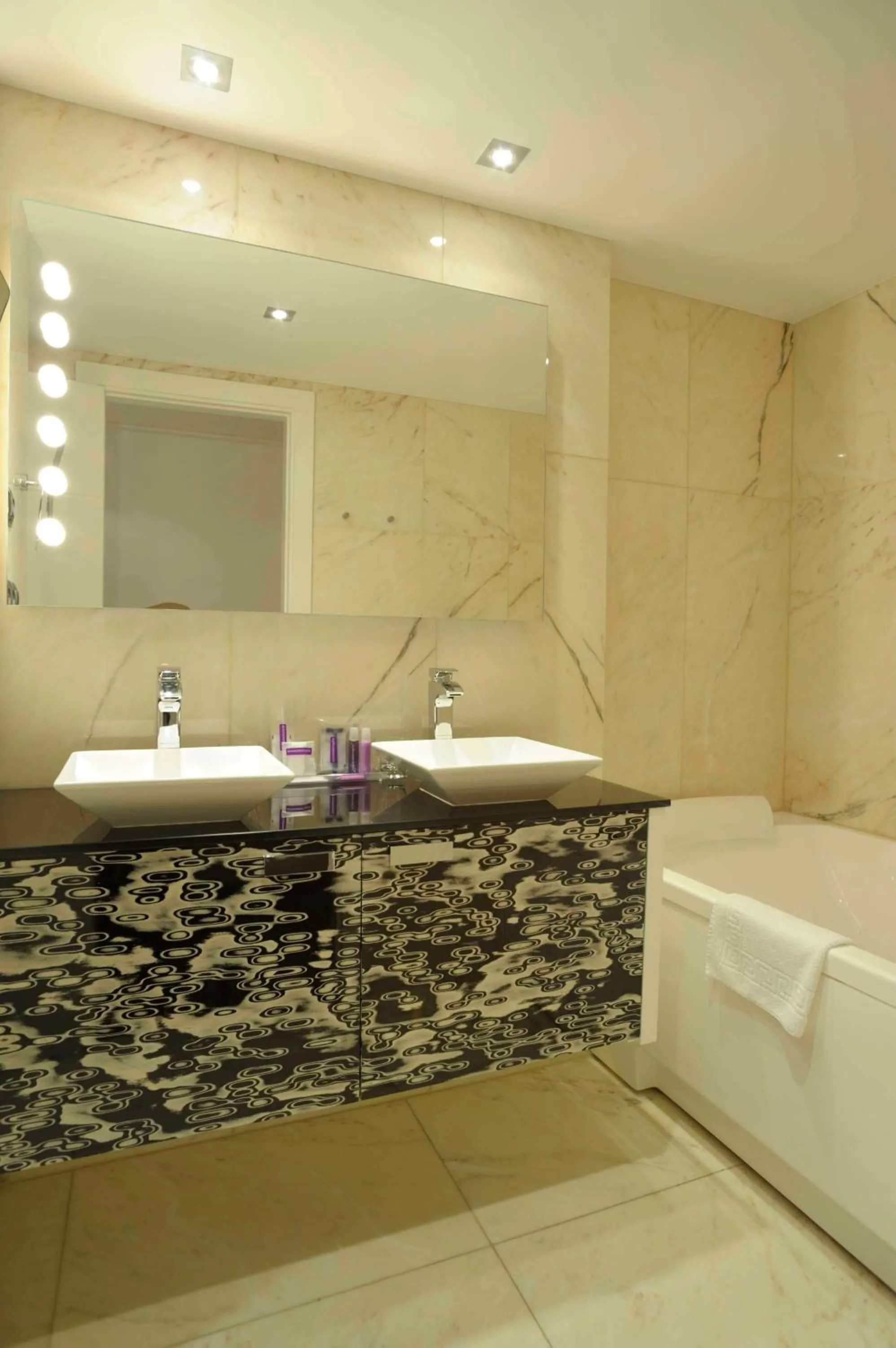 Bathroom in San Ramón del Somontano