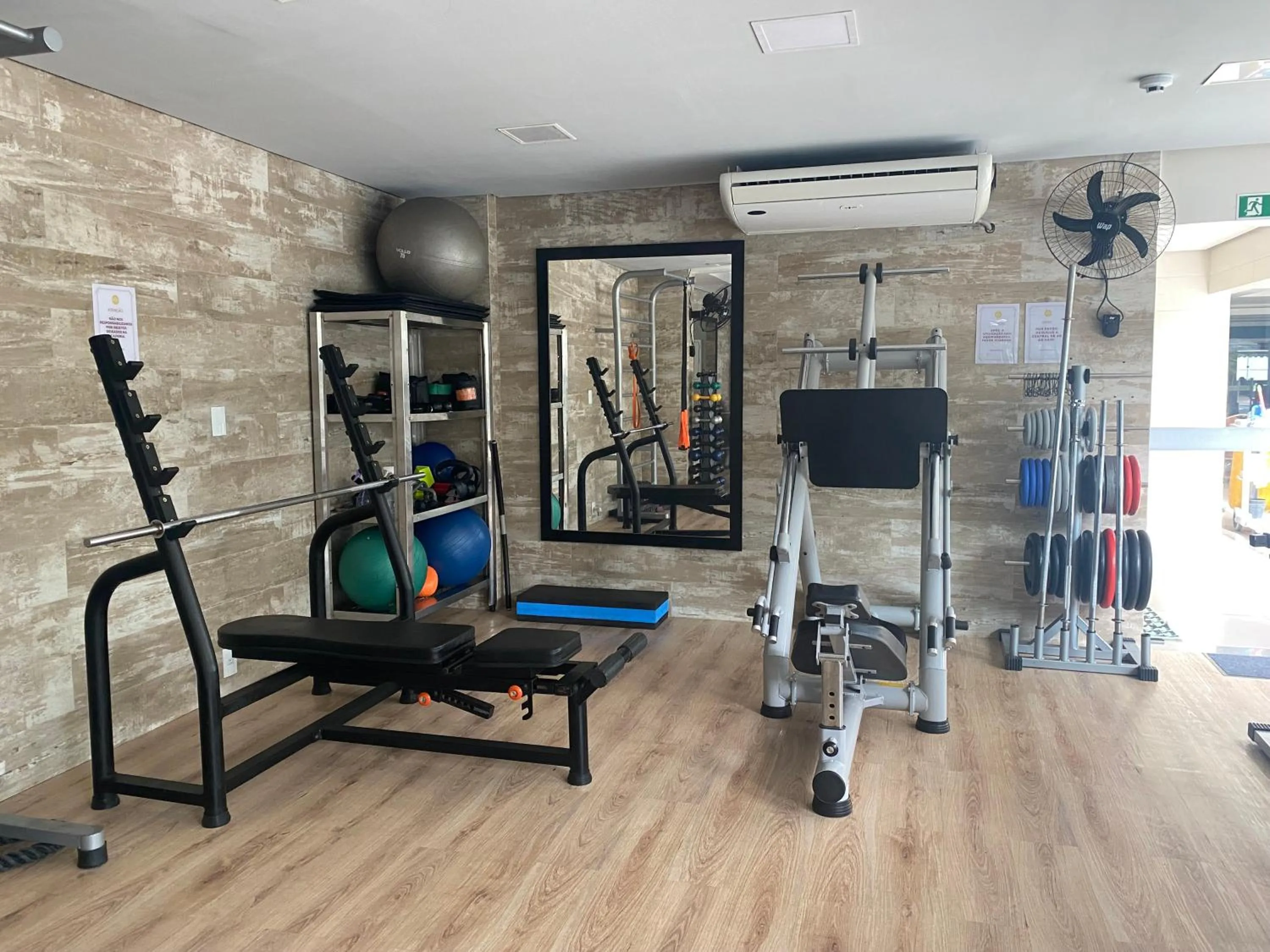 Fitness centre/facilities in Golden Ville Hotel