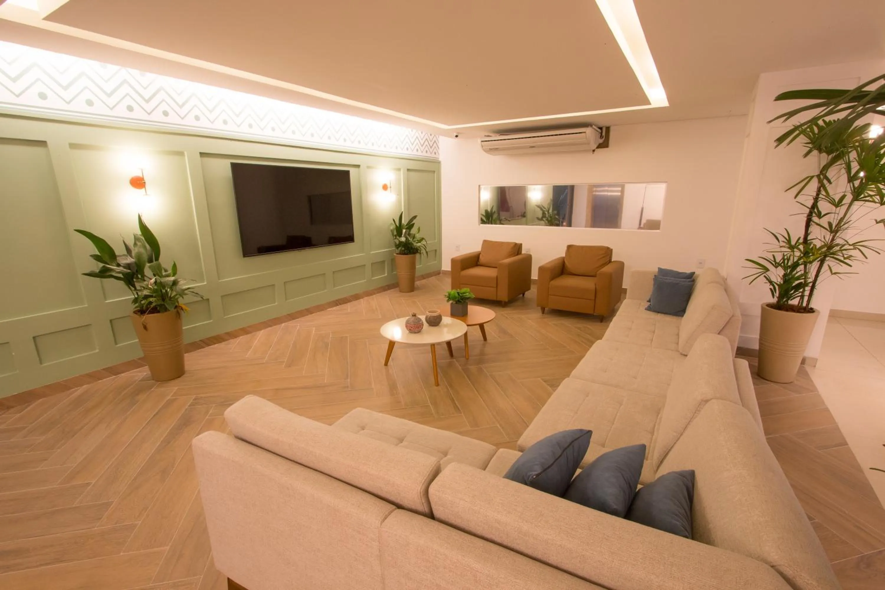 Living room in Golden Ville Hotel