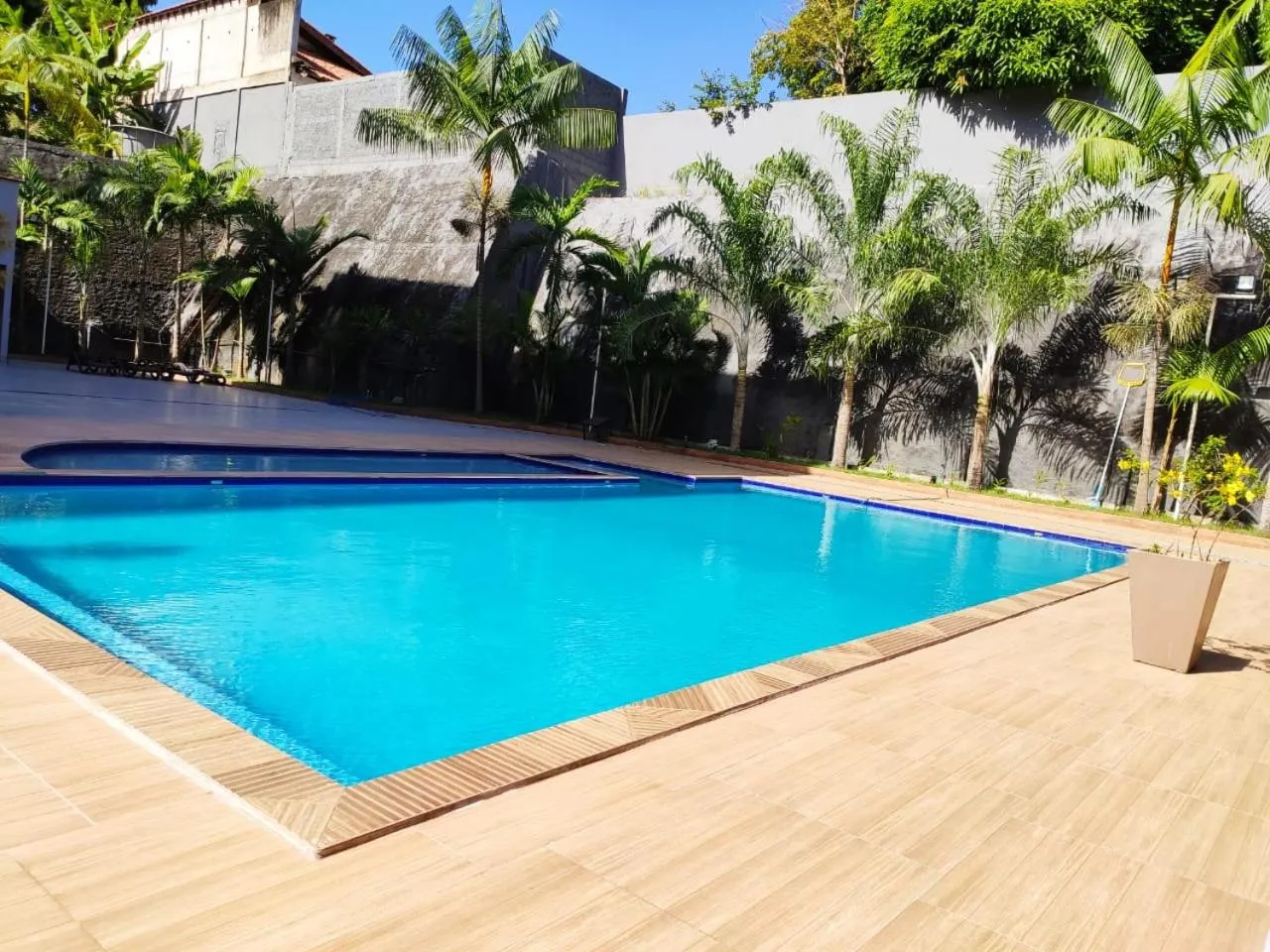 Swimming pool in Golden Ville Hotel