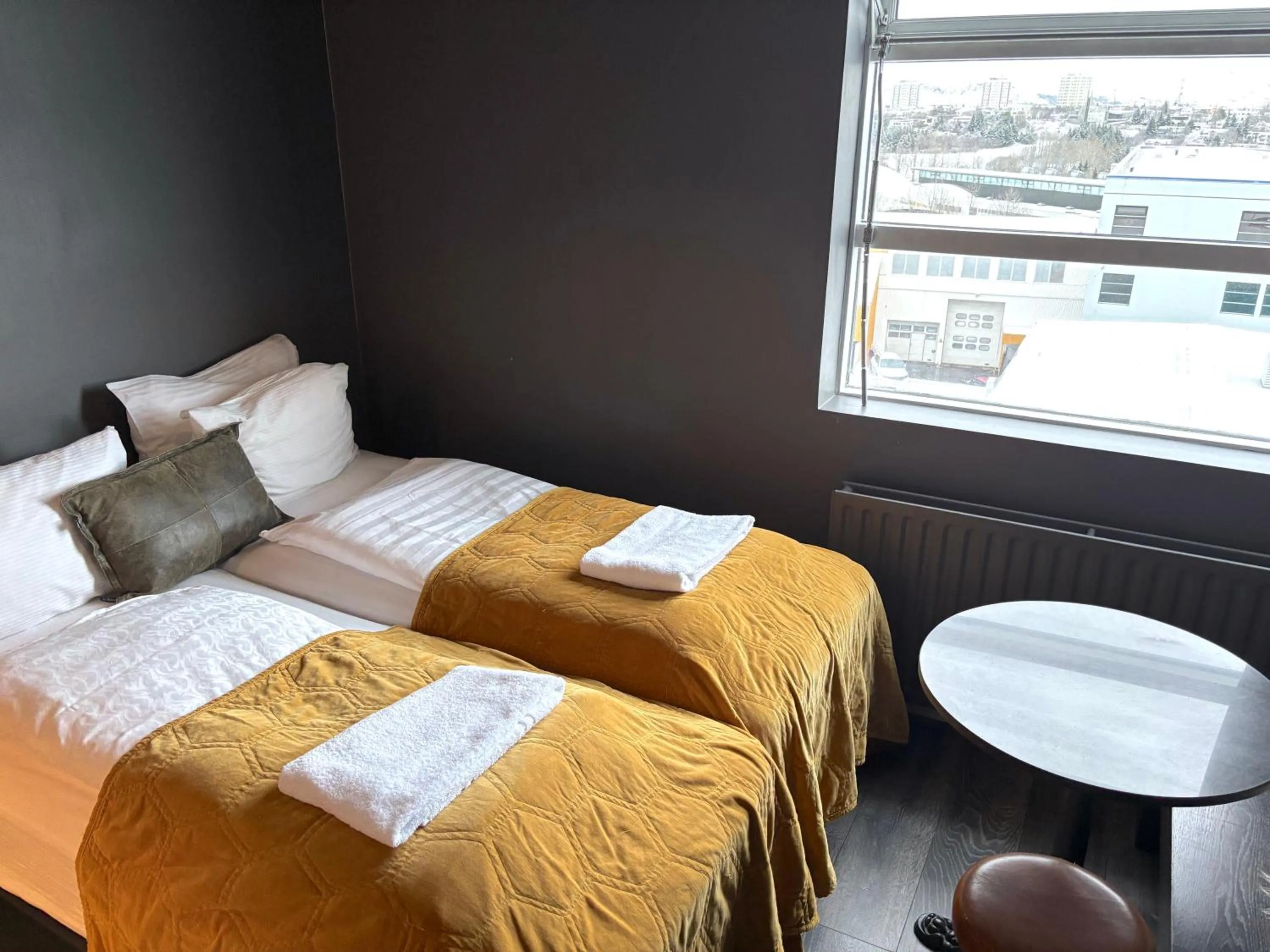 Bed in R13 - A Townhouse Hotel