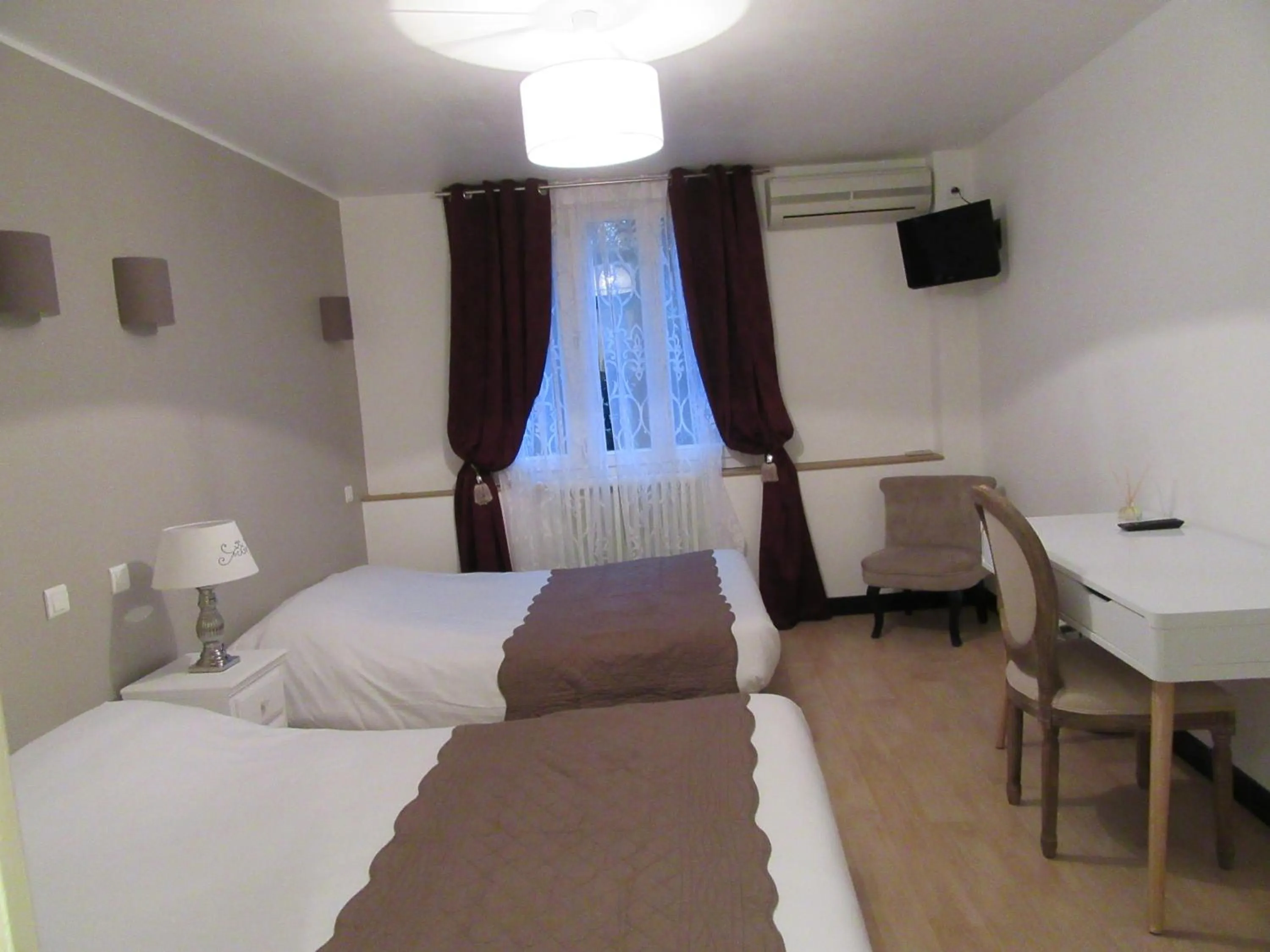 Bedroom, Bed in Hotel De La Bastide